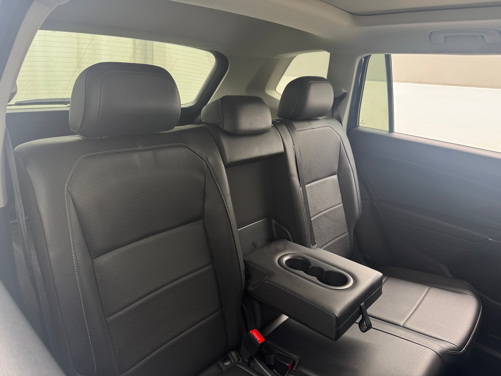 Thumbnail: 2018 Volkswagen Tiguan - 5