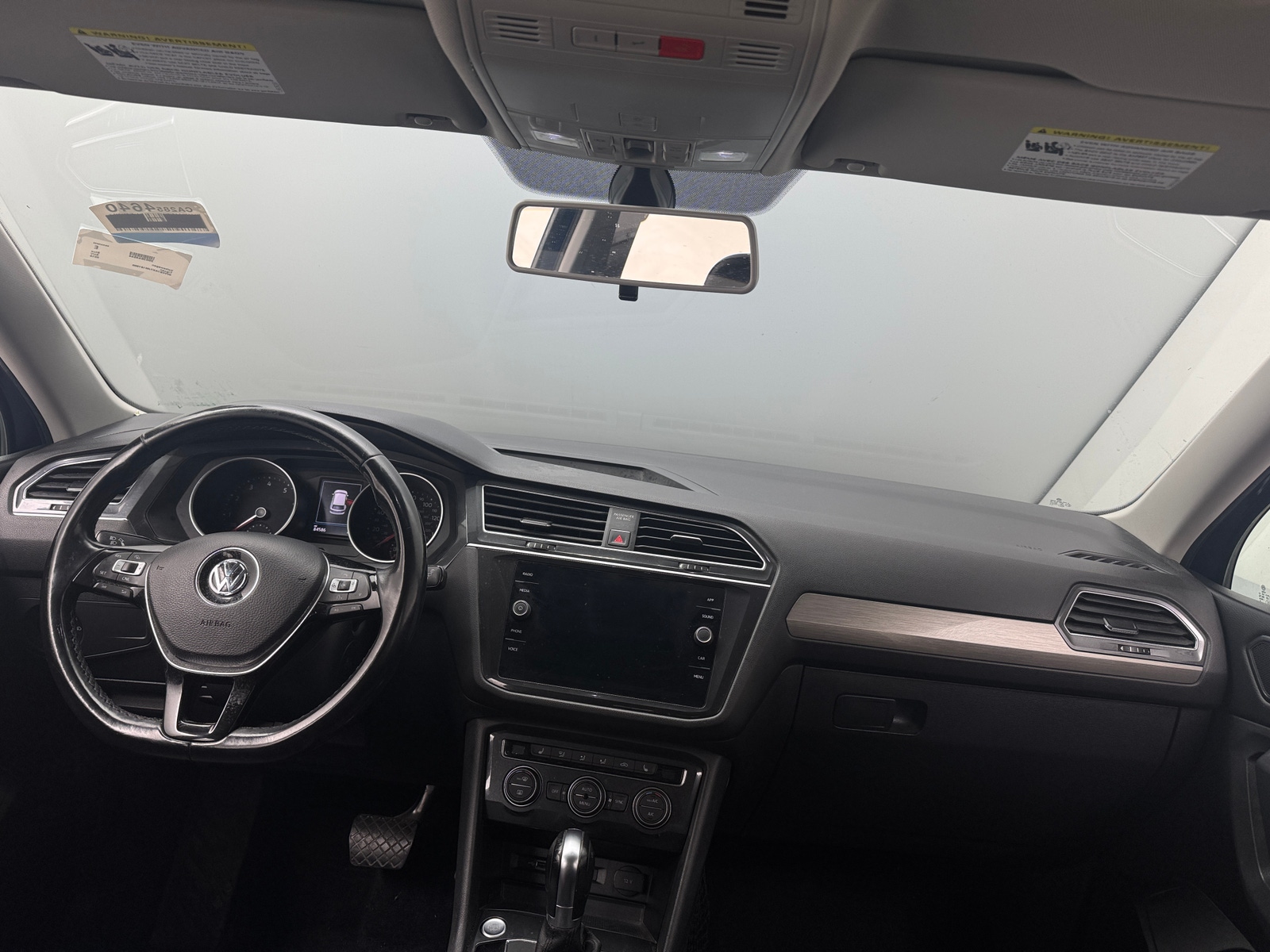 Thumbnail: 2018 Volkswagen Tiguan - 2