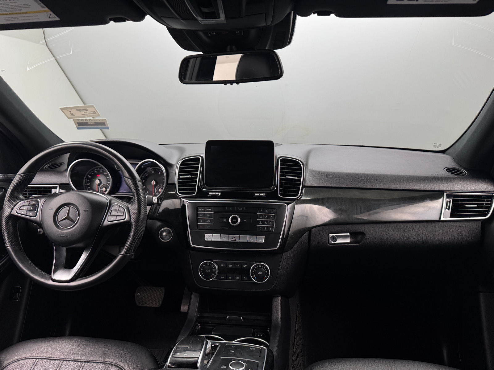 Thumbnail: 2017 Mercedes-Benz GLE - 2