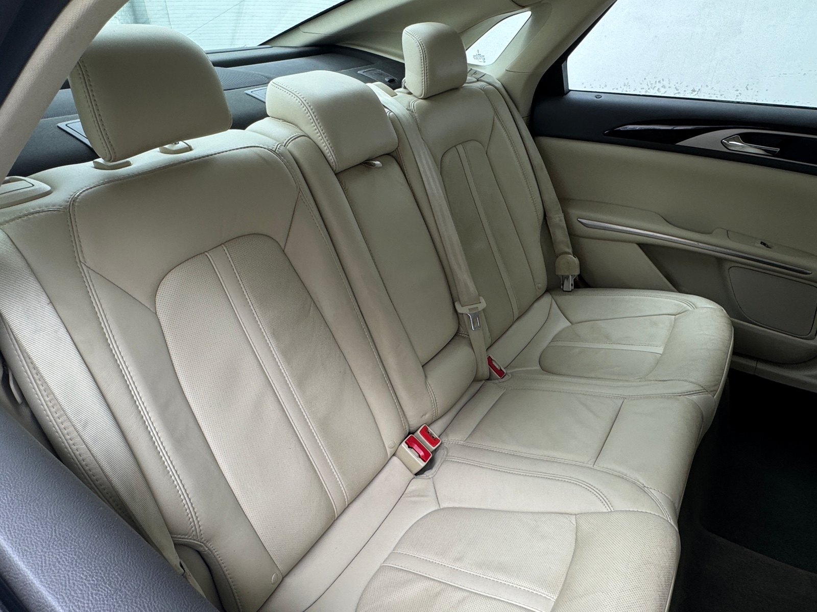 Thumbnail: 2015 Lincoln MKZ - 5