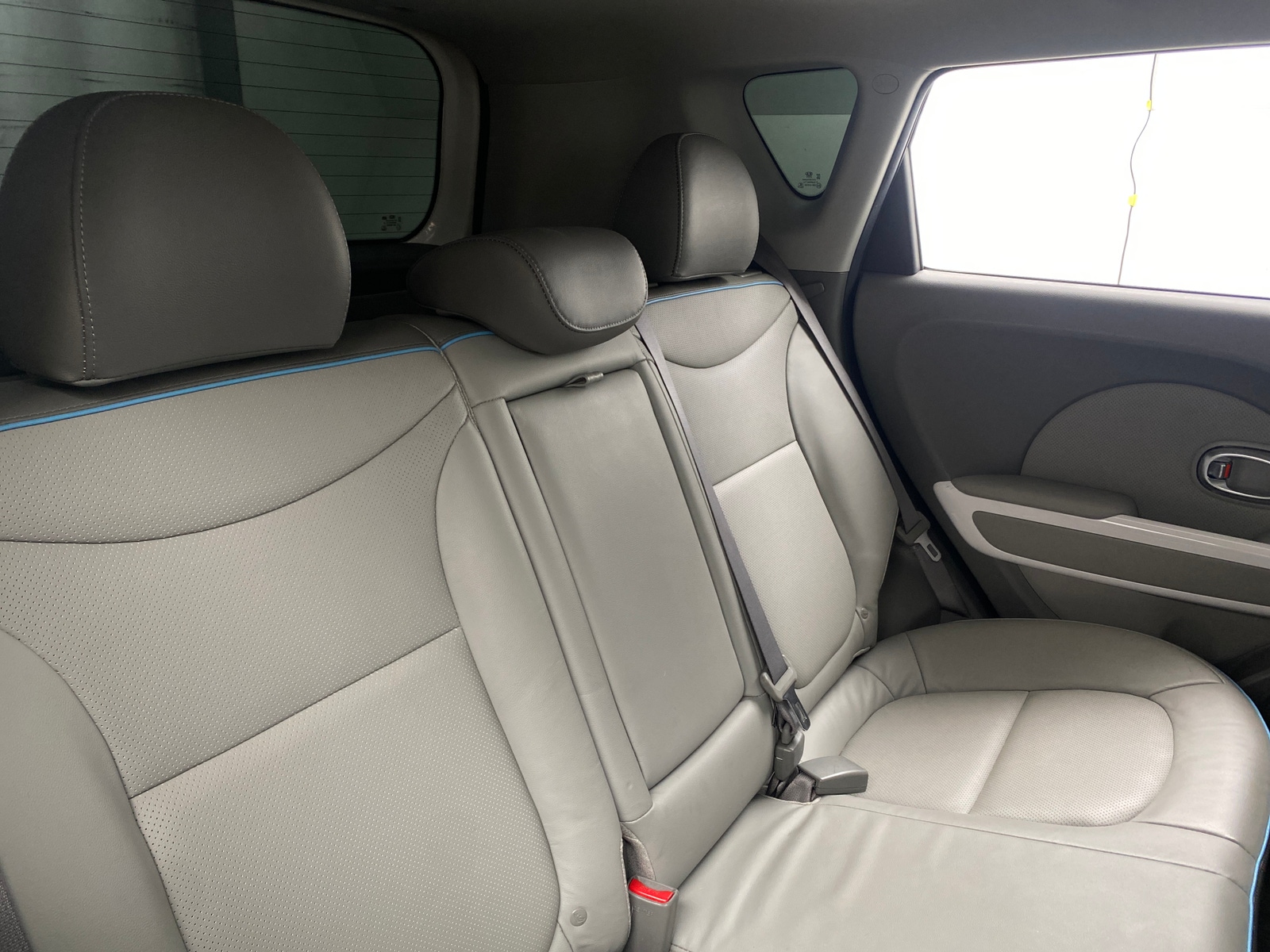 Thumbnail: 2017 Kia Soul EV - 5