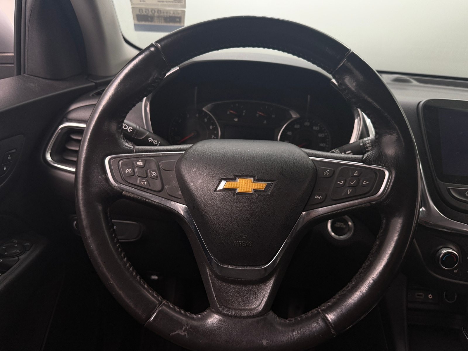 Thumbnail: 2019 Chevrolet Equinox - 5