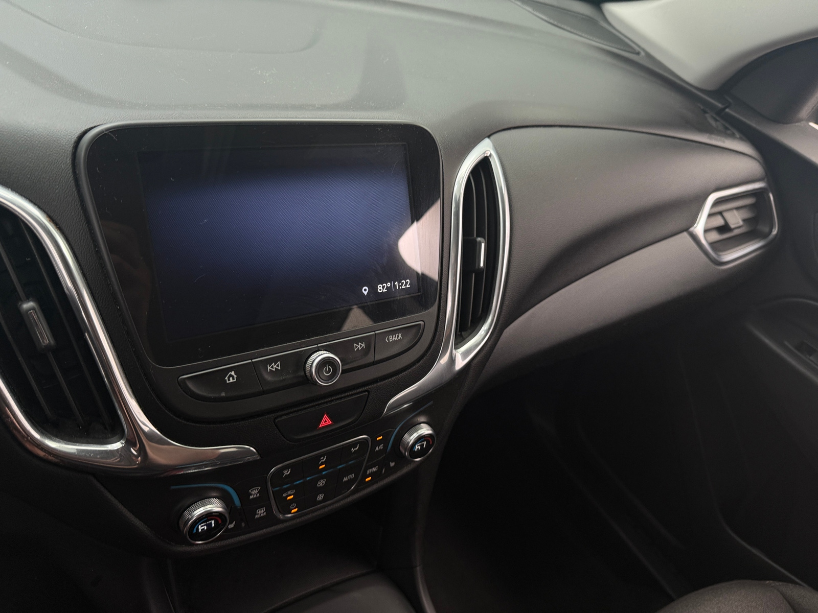 Thumbnail: 2019 Chevrolet Equinox - 4