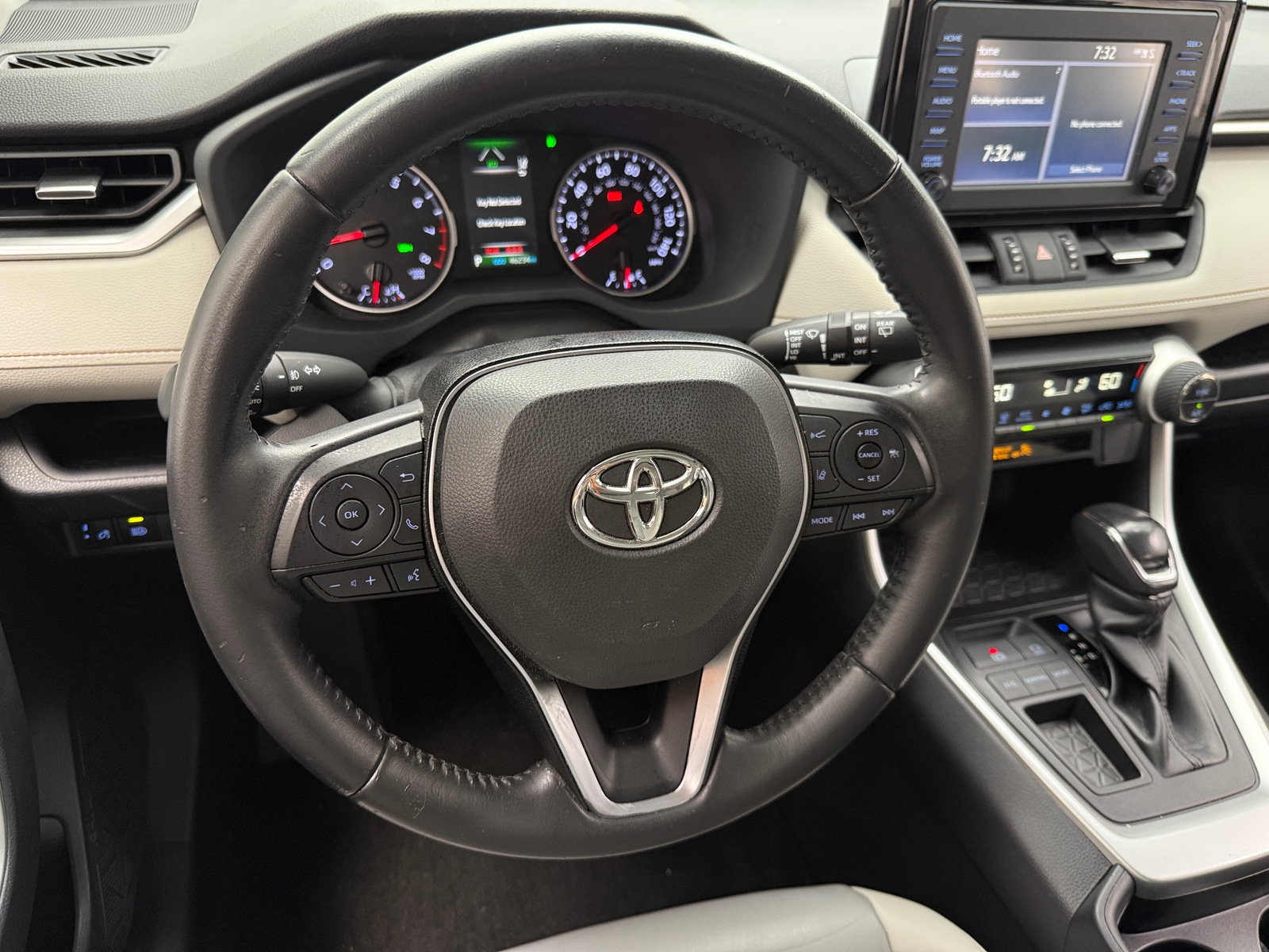 Thumbnail: 2019 Toyota RAV4 - 4