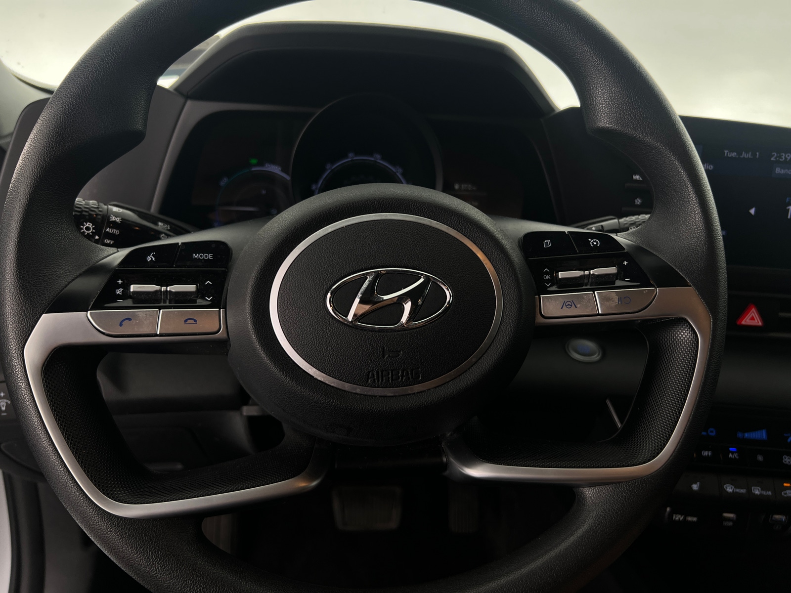 Thumbnail: 2022 Hyundai Elantra - 5
