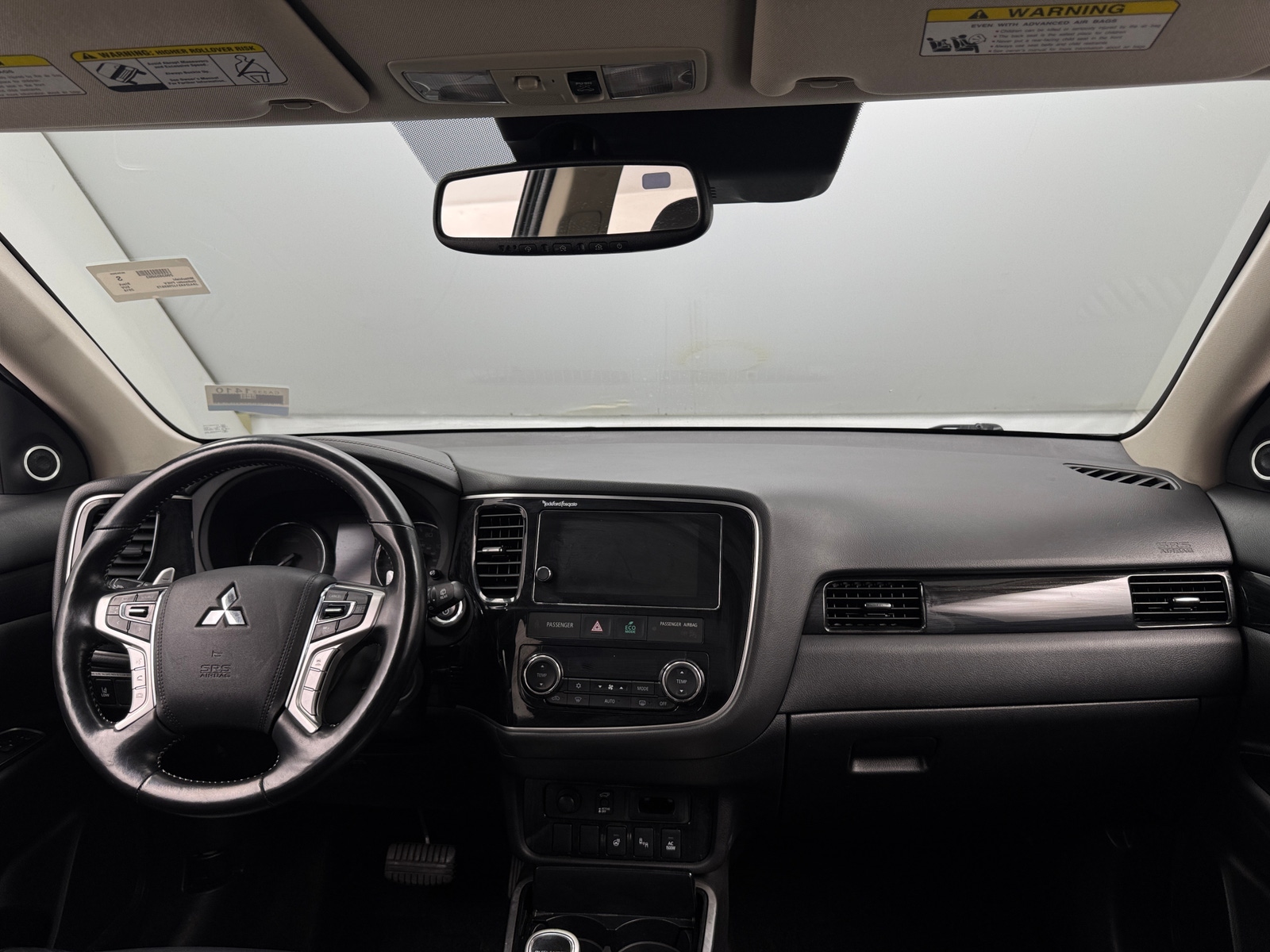 Thumbnail: 2018 Mitsubishi Outlander - 2