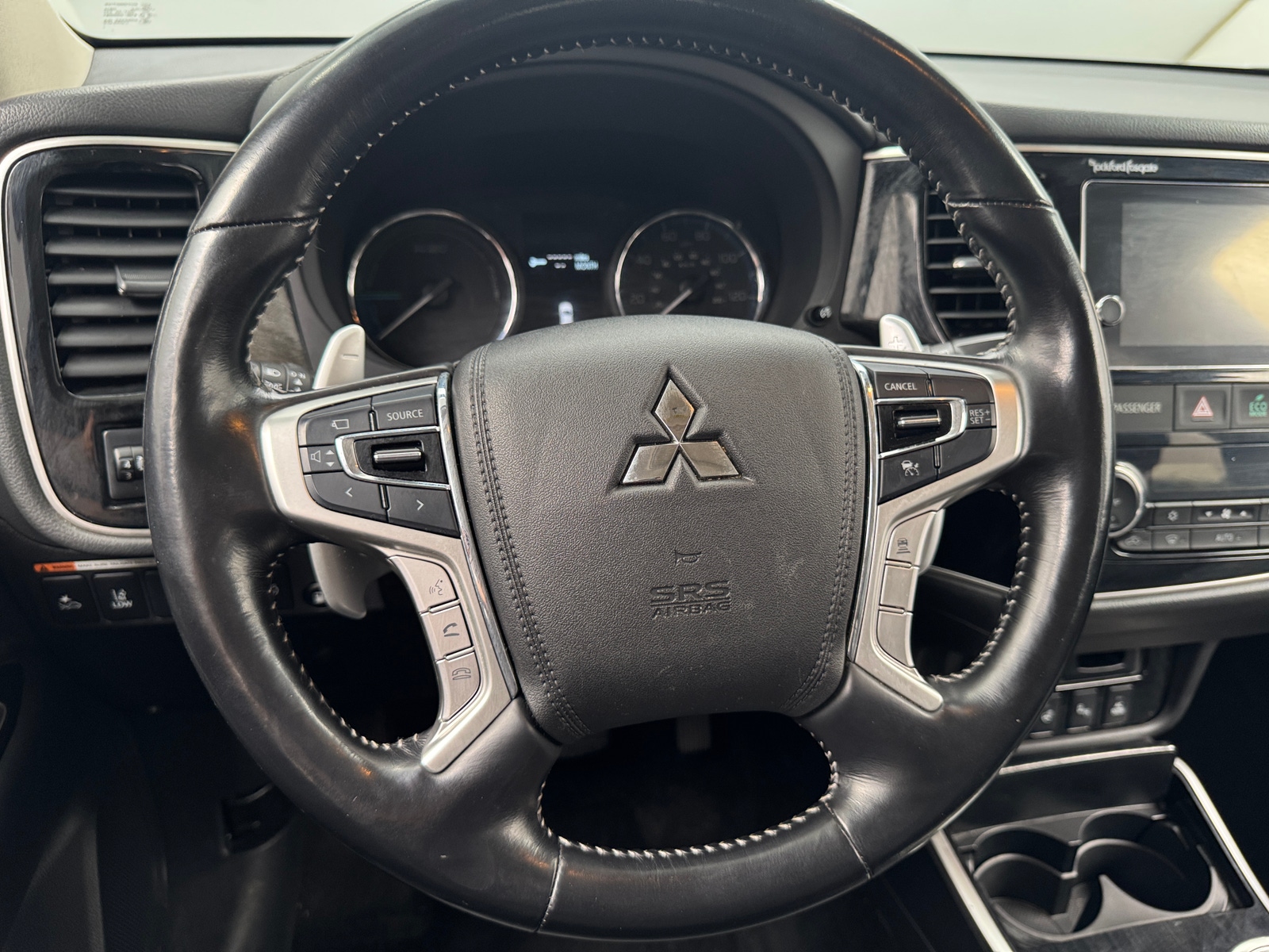 Thumbnail: 2018 Mitsubishi Outlander - 4