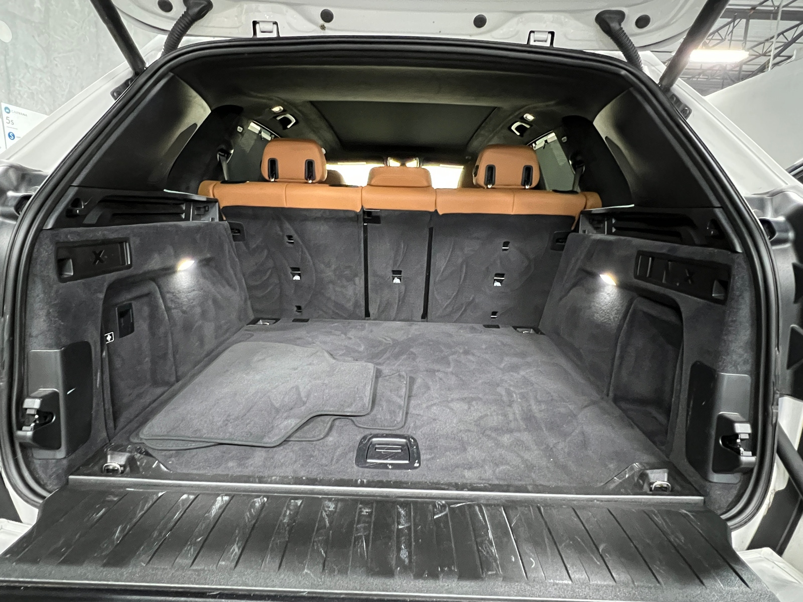 Thumbnail: 2023 BMW X5 - 6