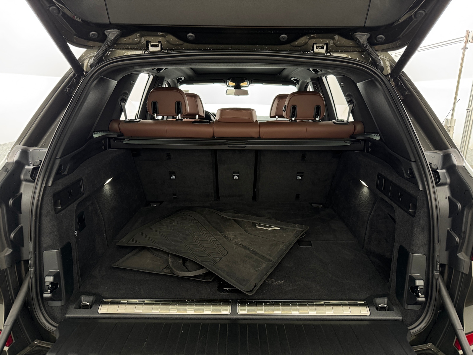 Thumbnail: 2022 BMW X5 - 6