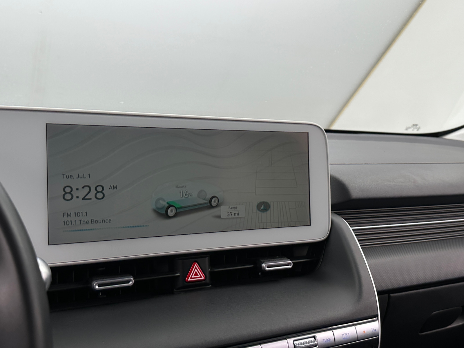 Thumbnail: 2023 Hyundai Ioniq 5 - 4