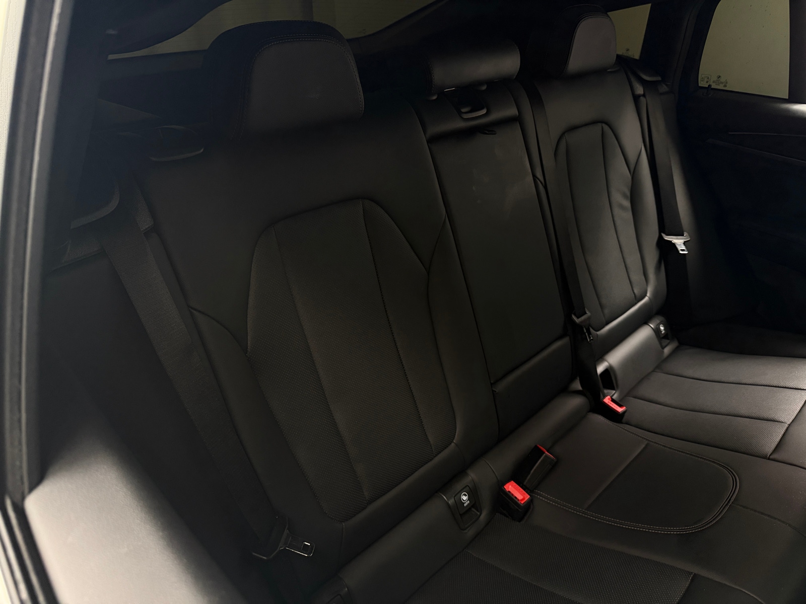 Thumbnail: 2023 BMW X4 - 5