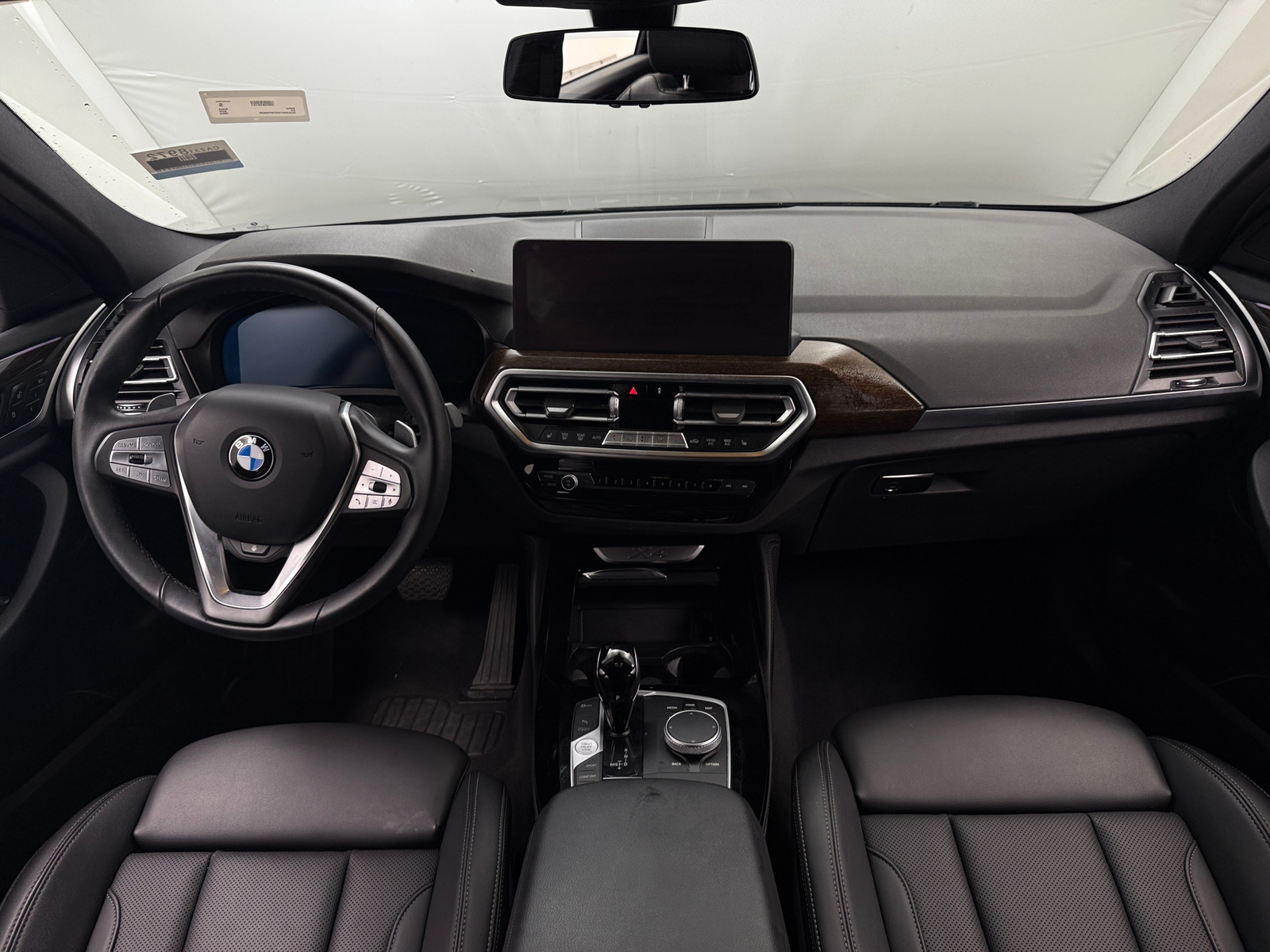 Thumbnail: 2023 BMW X4 - 2