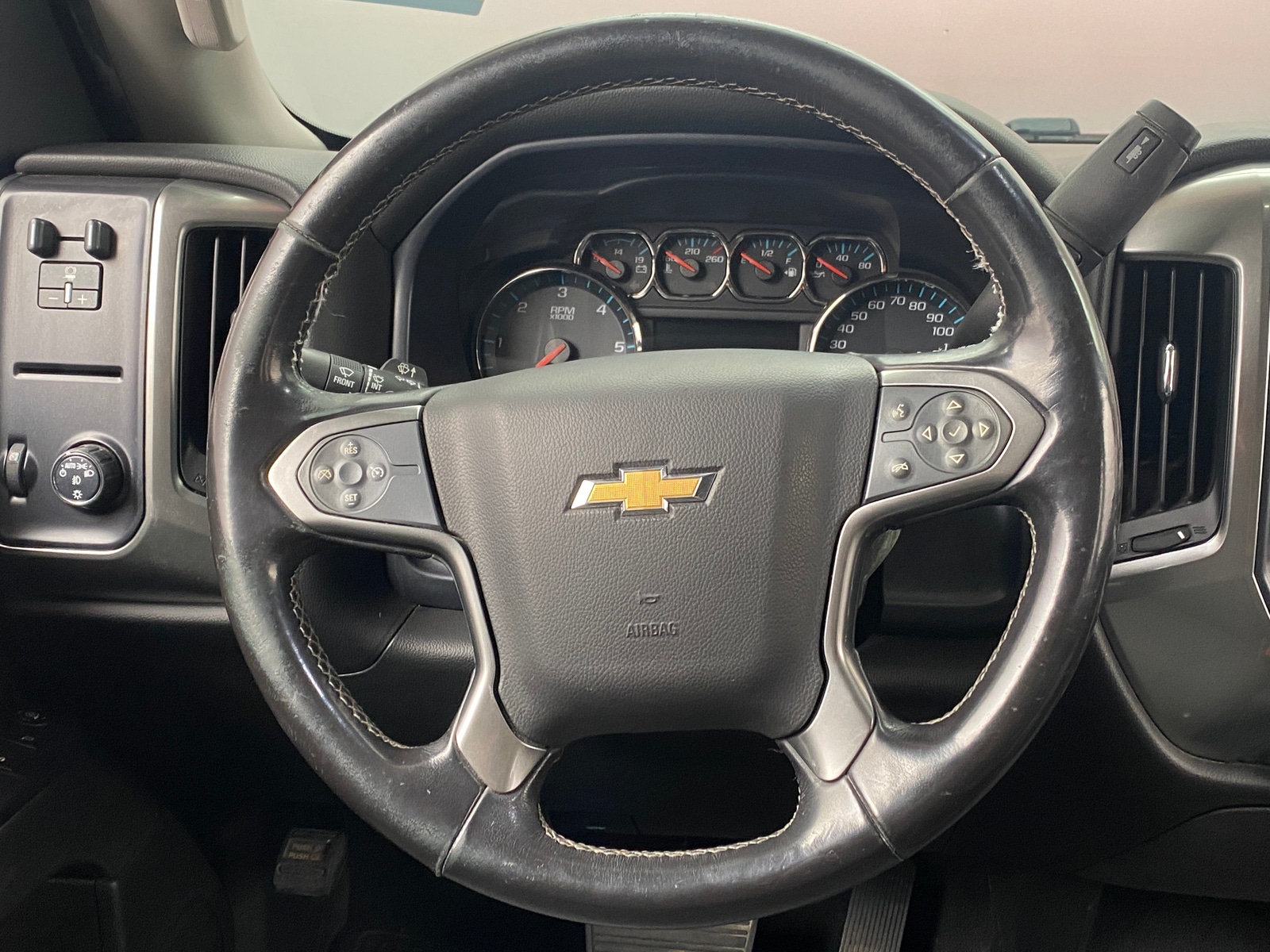 Thumbnail: 2018 Chevrolet Silverado 1500 - 5