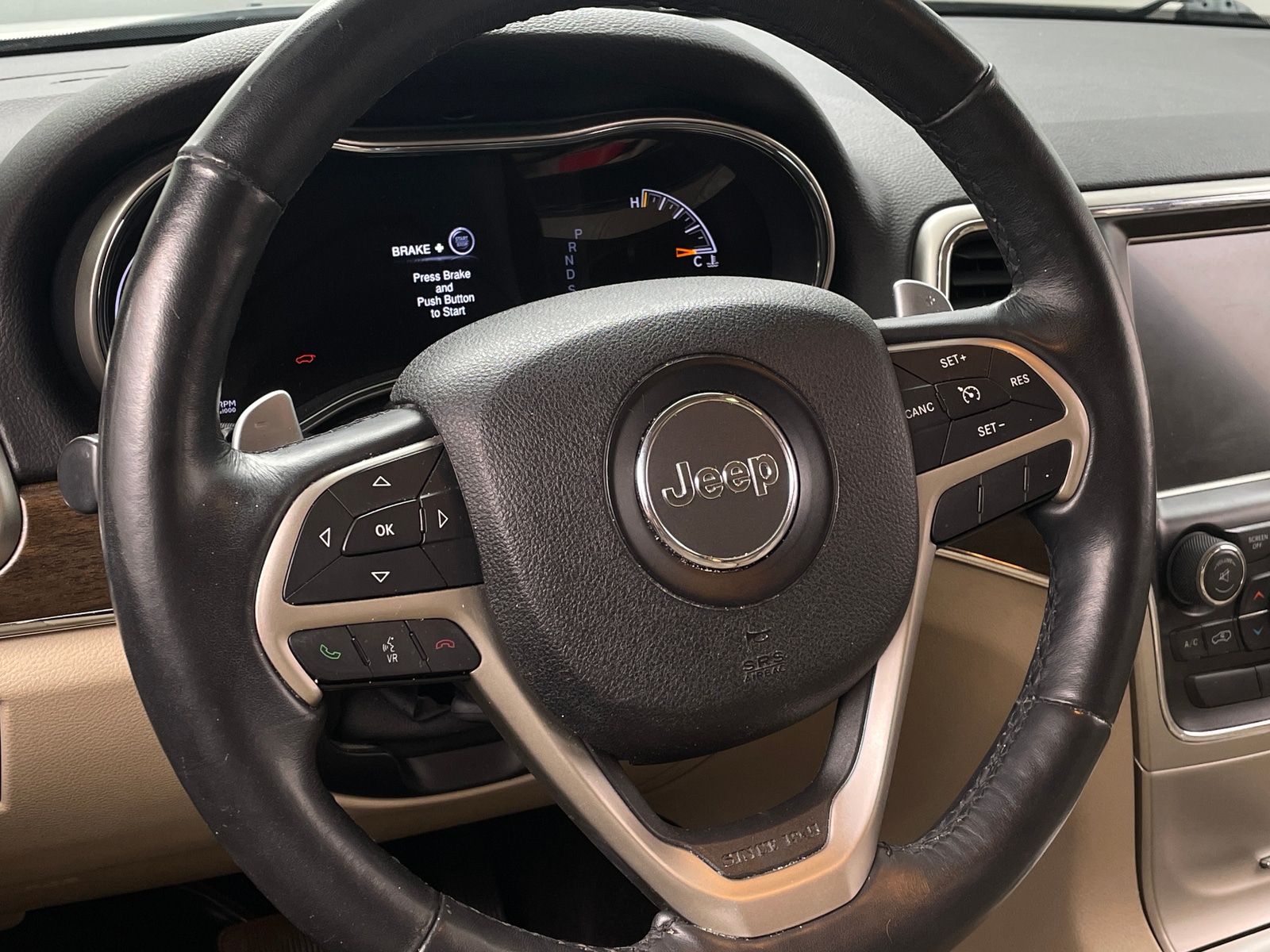 Thumbnail: 2015 Jeep Grand Cherokee - 4
