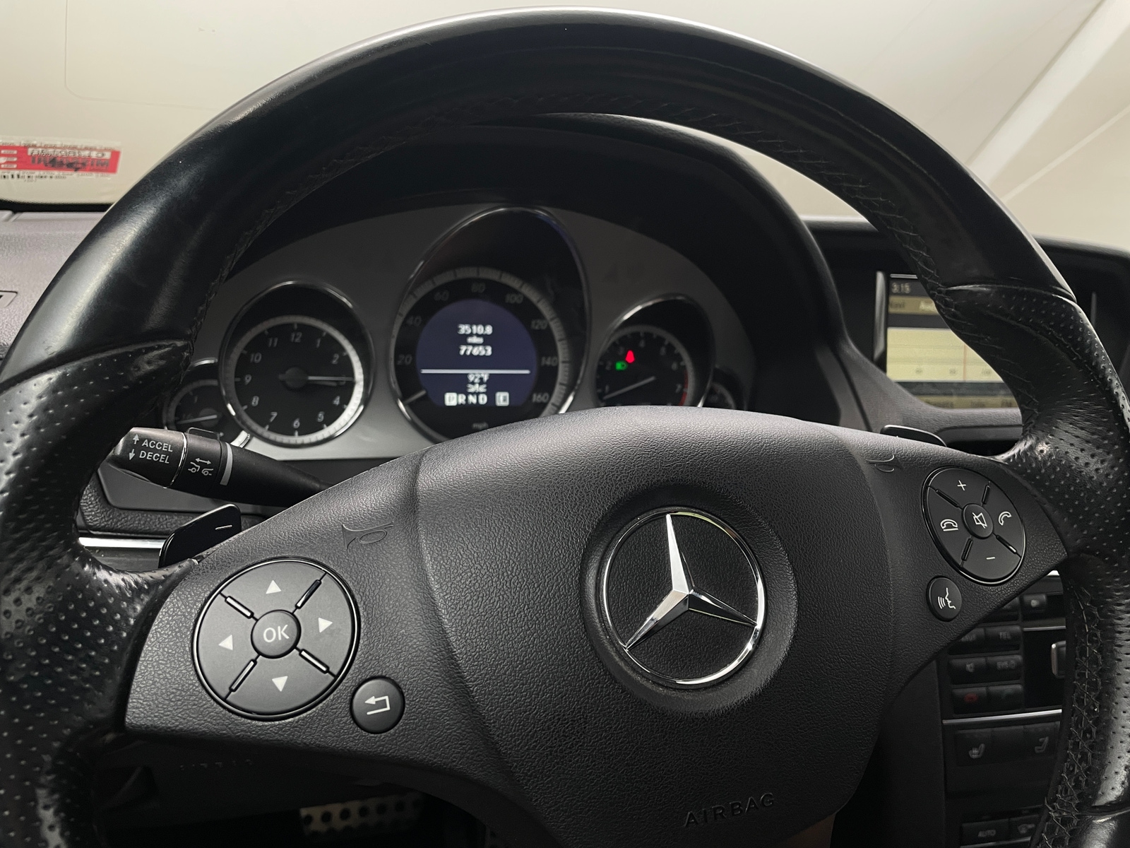 Thumbnail: 2011 Mercedes-Benz E-Class - 3