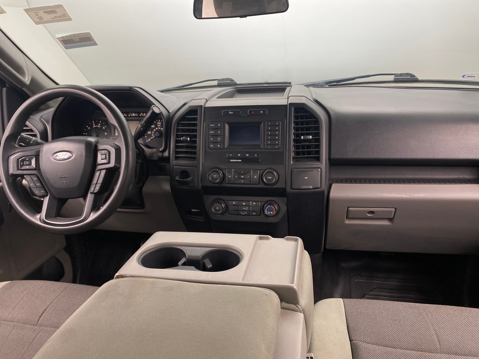 Thumbnail: 2020 Ford Econoline - 3