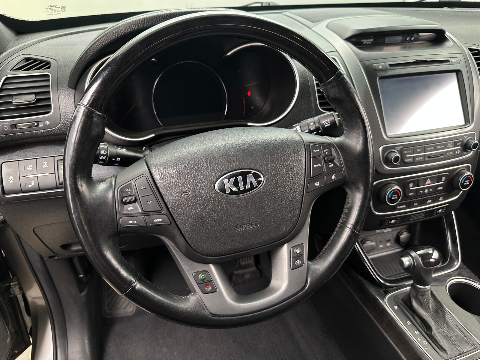 Thumbnail: 2014 Kia Sorento - 4