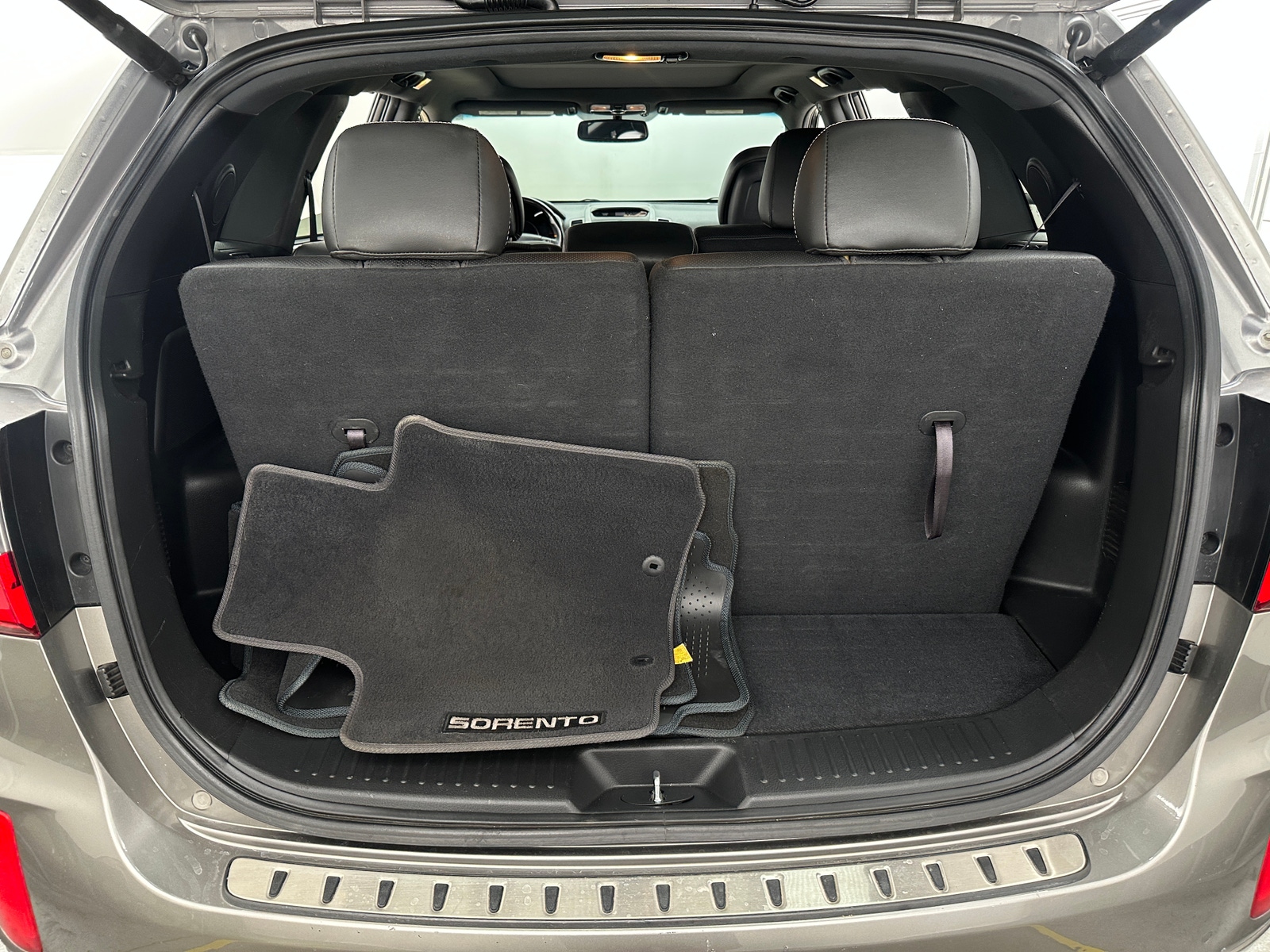 Thumbnail: 2014 Kia Sorento - 6
