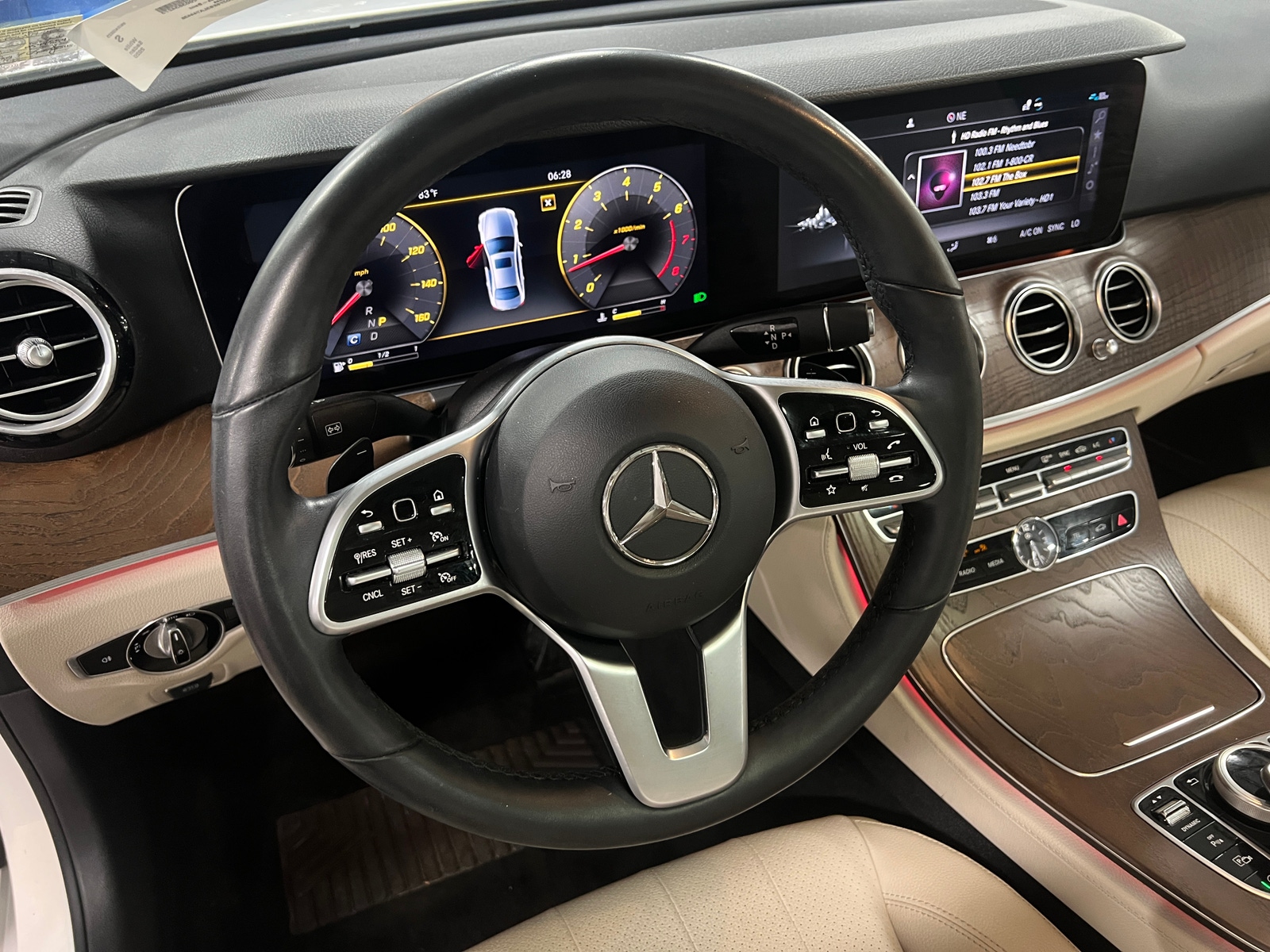 Thumbnail: 2020 Mercedes-Benz E-Class - 4