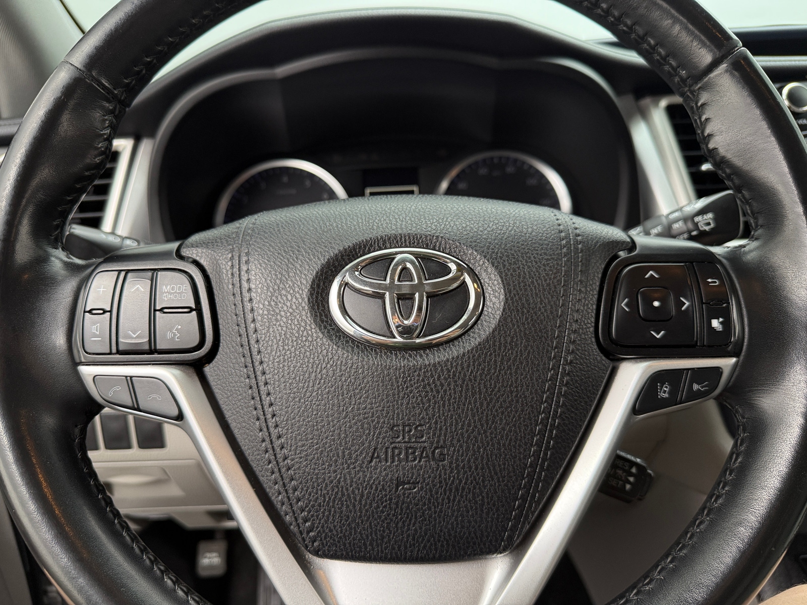 Thumbnail: 2019 Toyota Highlander - 5