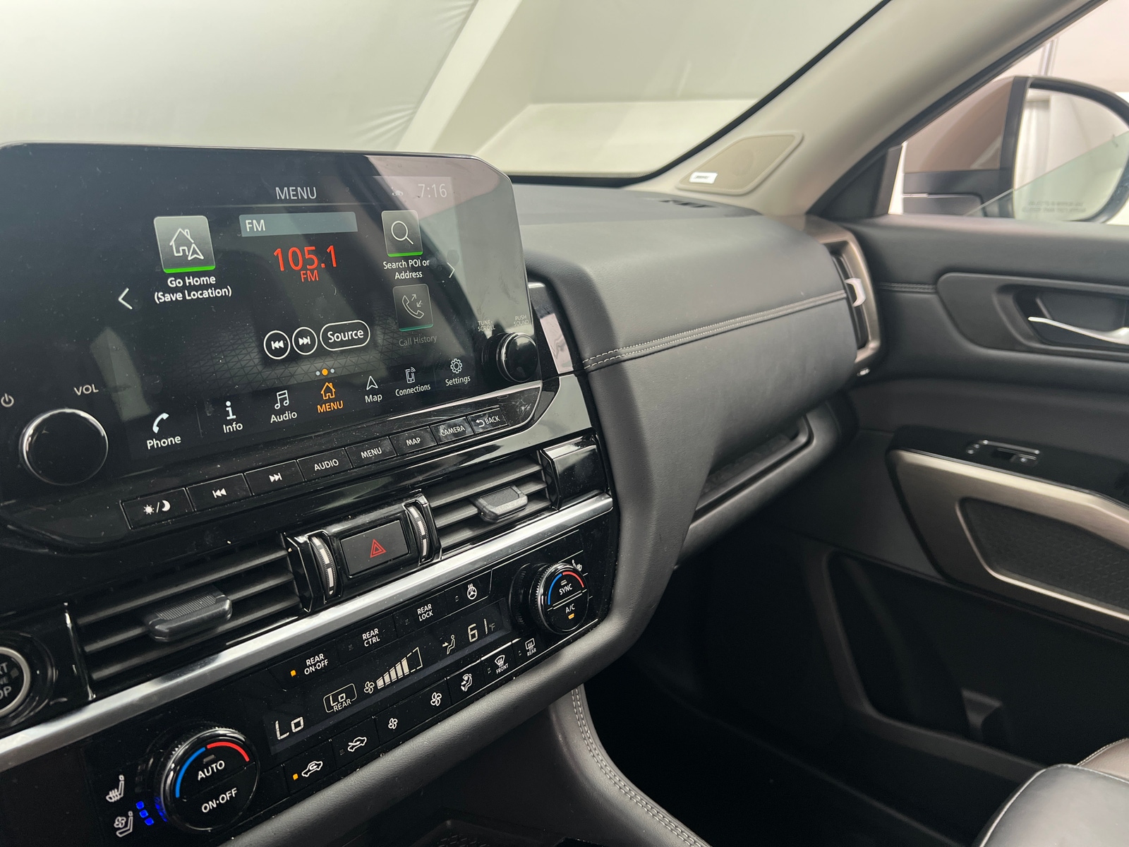 Thumbnail: 2024 Nissan Pathfinder - 3
