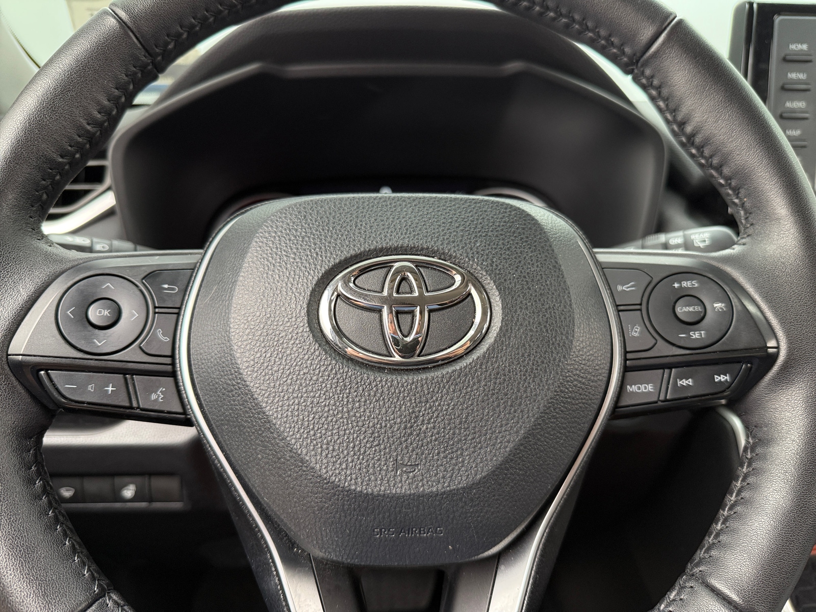 Thumbnail: 2022 Toyota RAV4 - 4