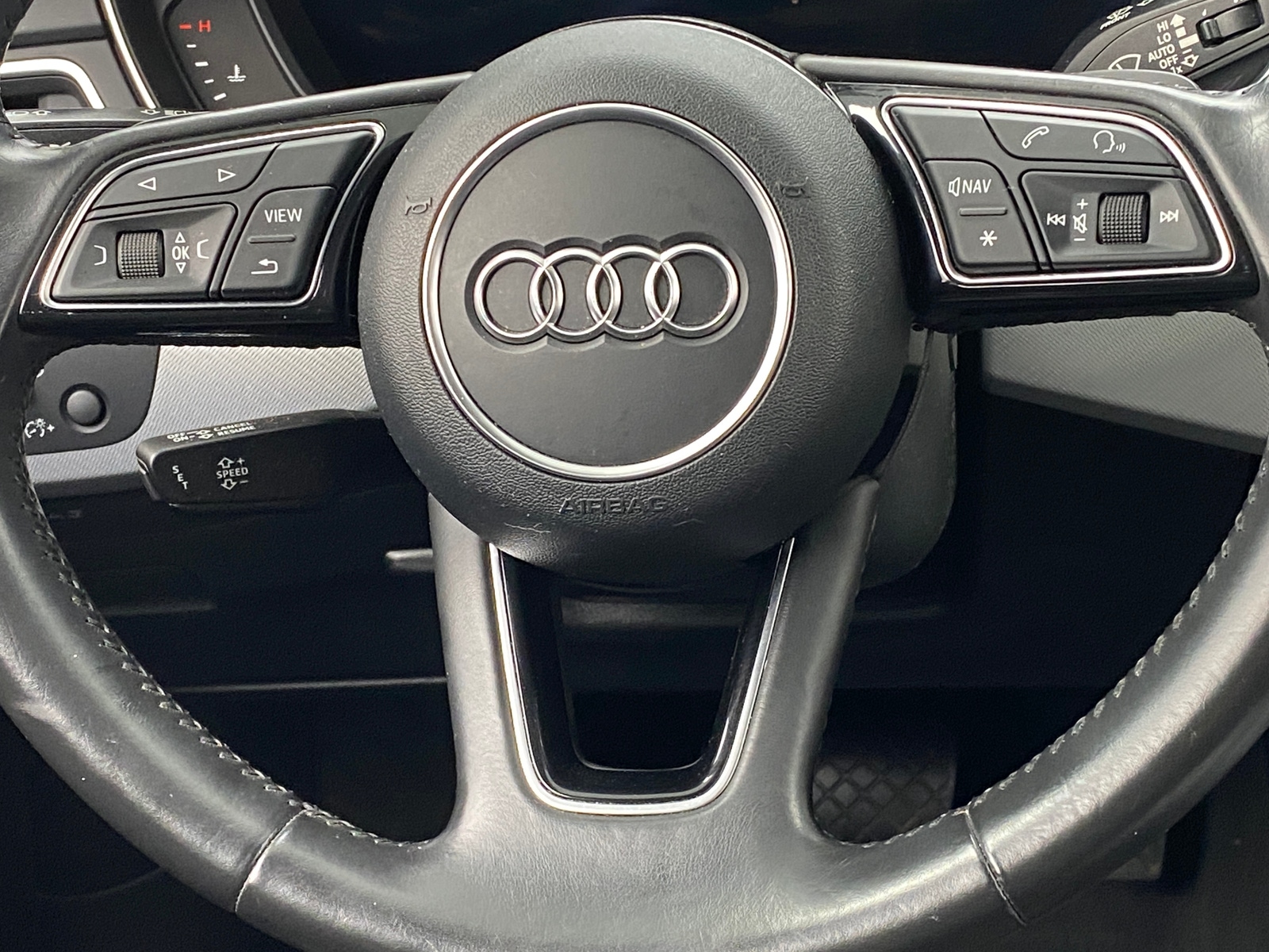 Thumbnail: 2017 Audi A4 - 4