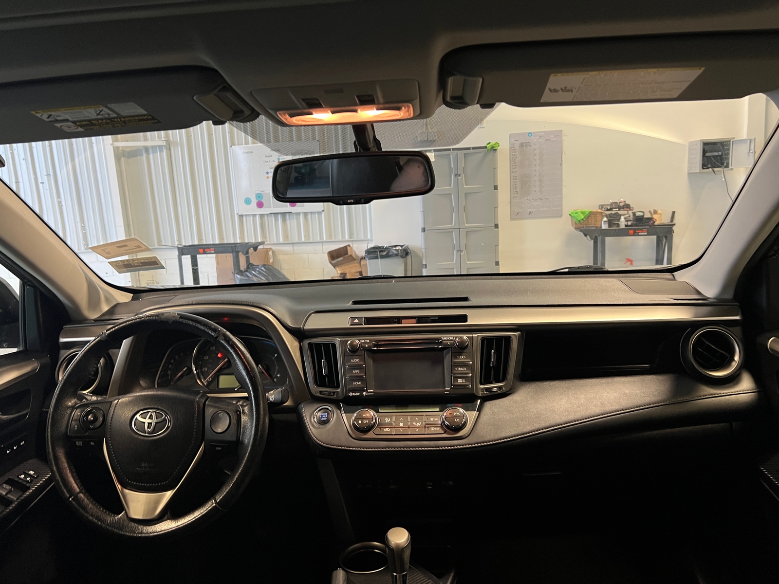 Thumbnail: 2014 Toyota RAV4 - 2