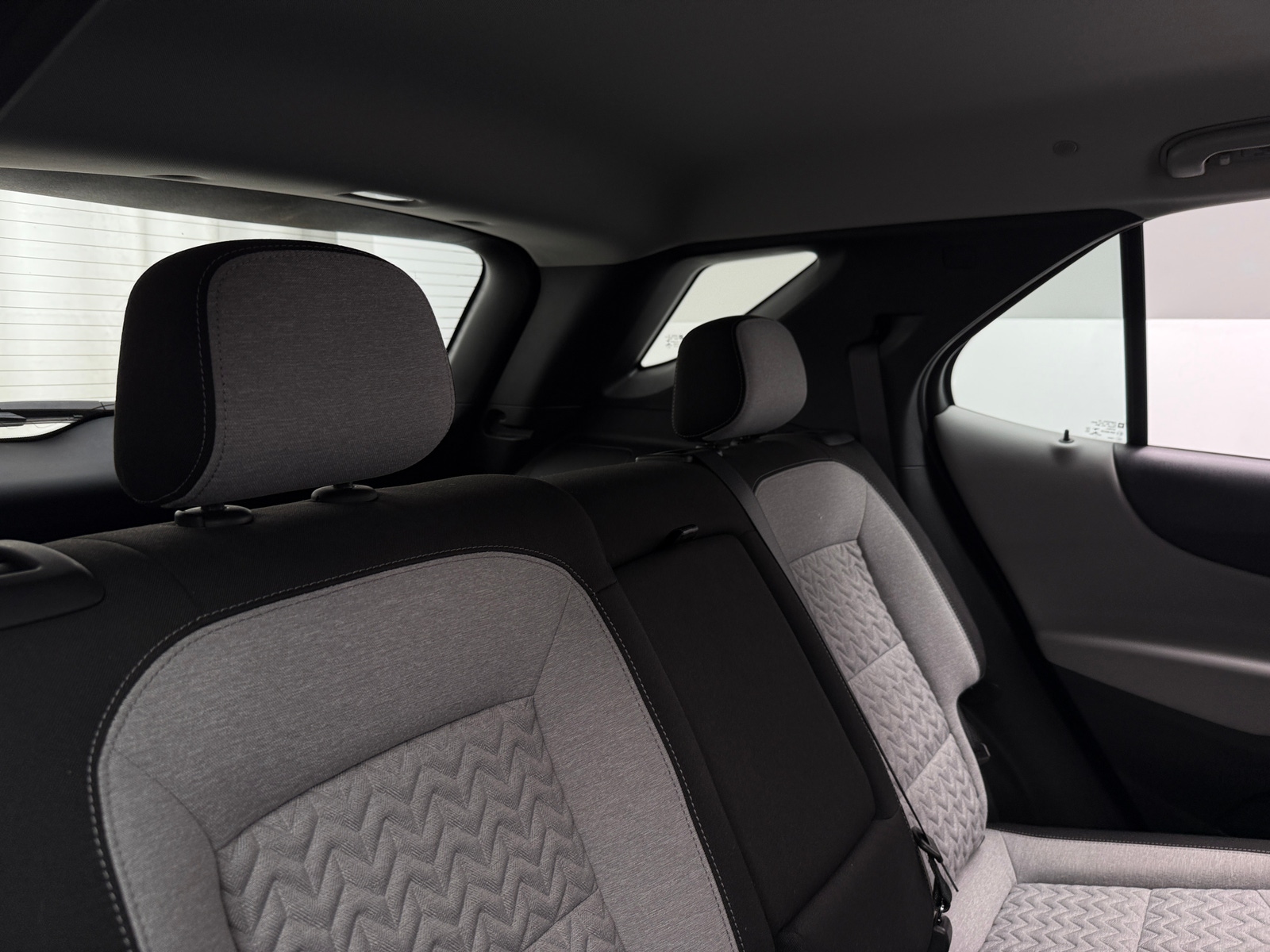 Thumbnail: 2022 Chevrolet Equinox - 6