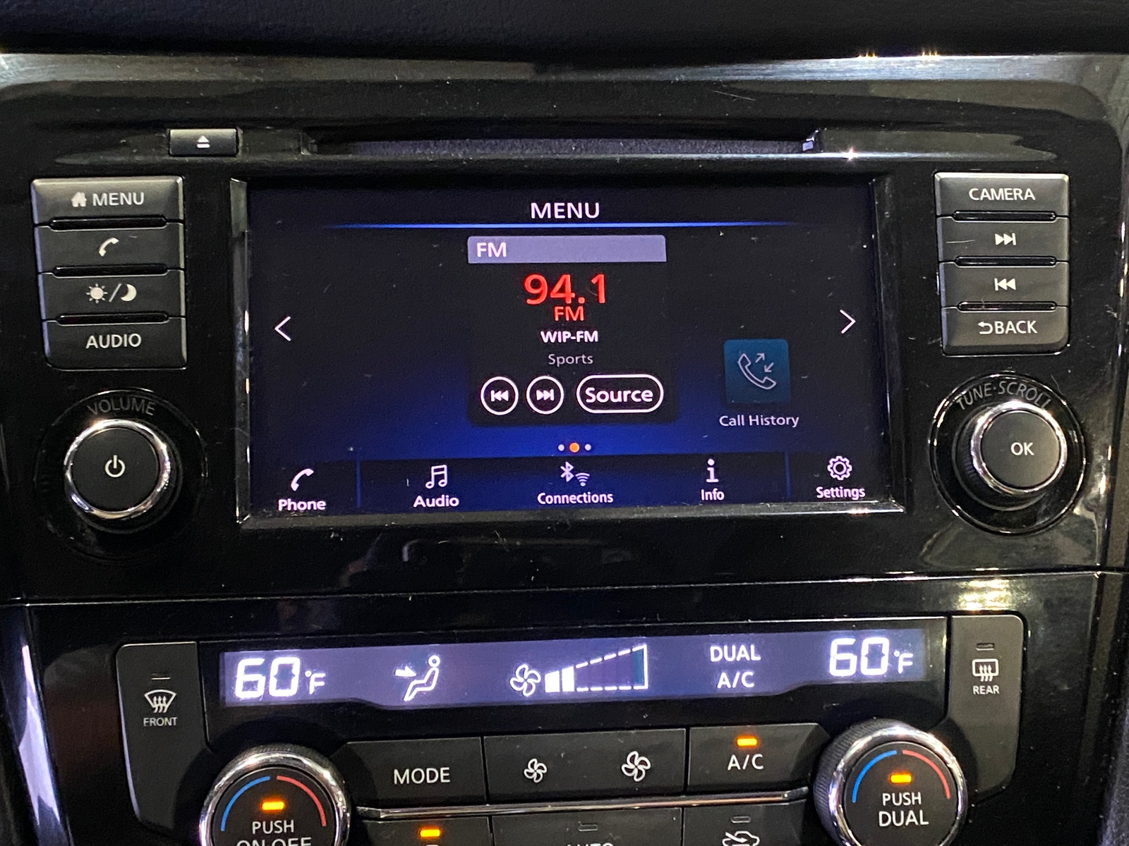 Thumbnail: 2020 Nissan Rogue Sport - 4
