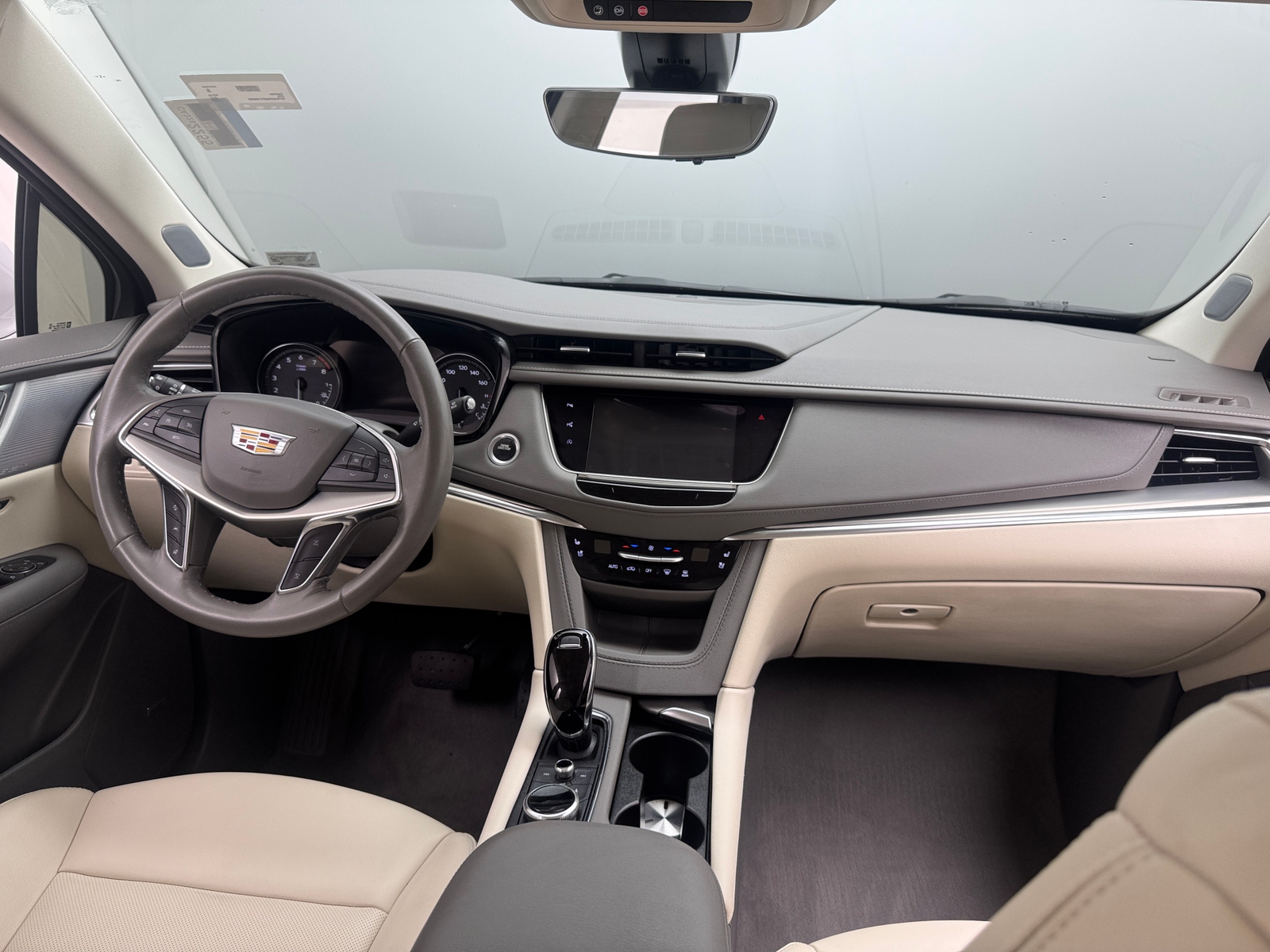 Thumbnail: 2023 Cadillac XT5 - 2