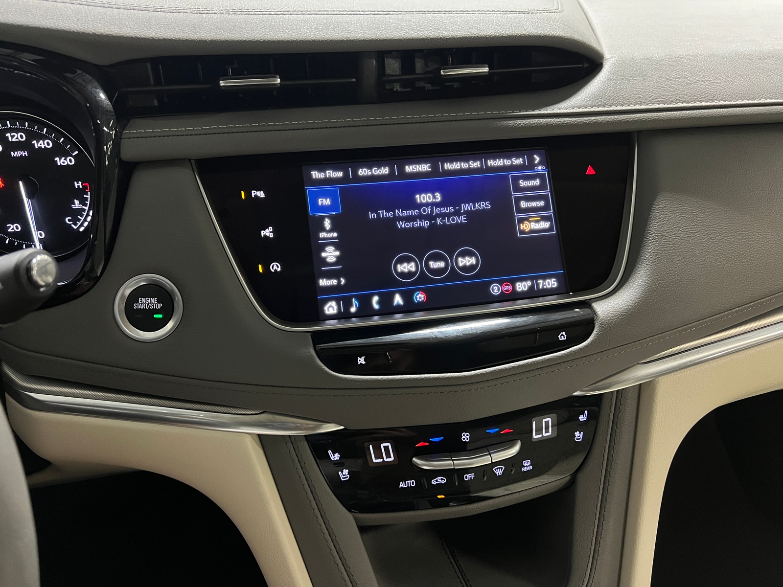 Thumbnail: 2023 Cadillac XT5 - 3