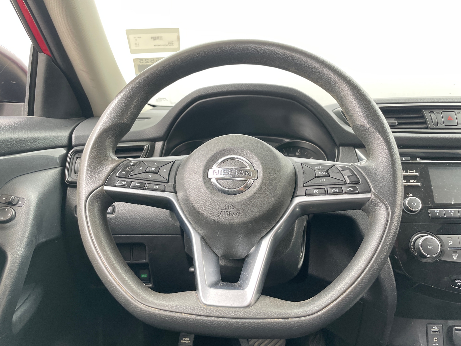 Thumbnail: 2017 Nissan Rogue - 5
