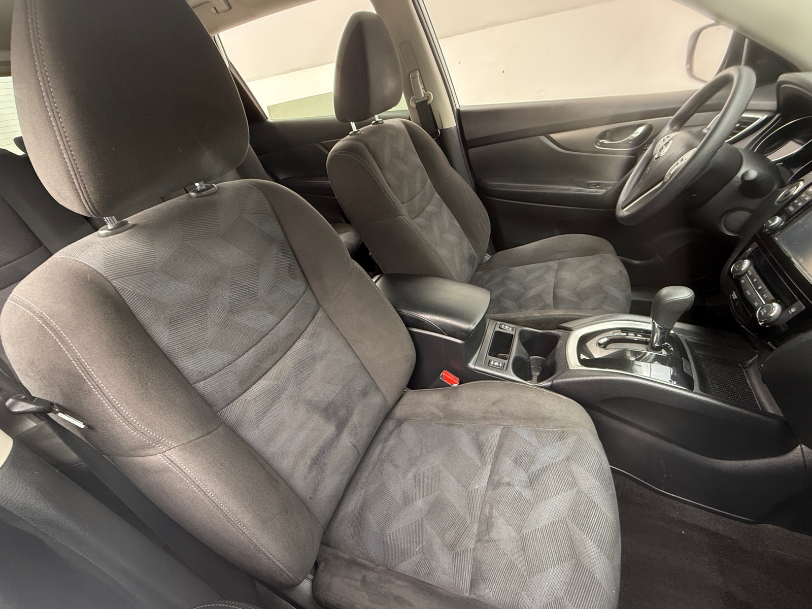 Thumbnail: 2015 Nissan Rogue - 2