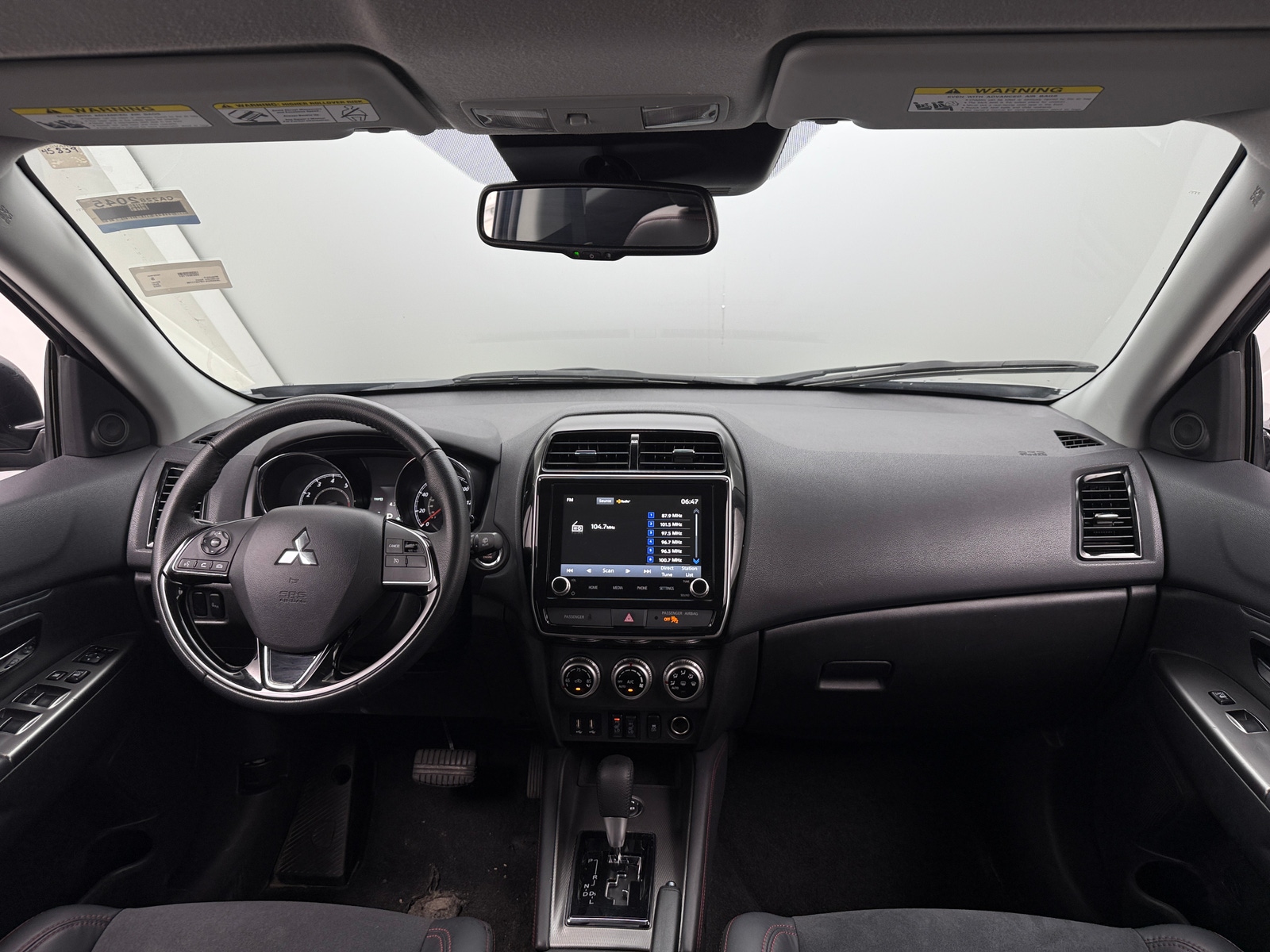 Thumbnail: 2023 Mitsubishi Outlander Sport - 2