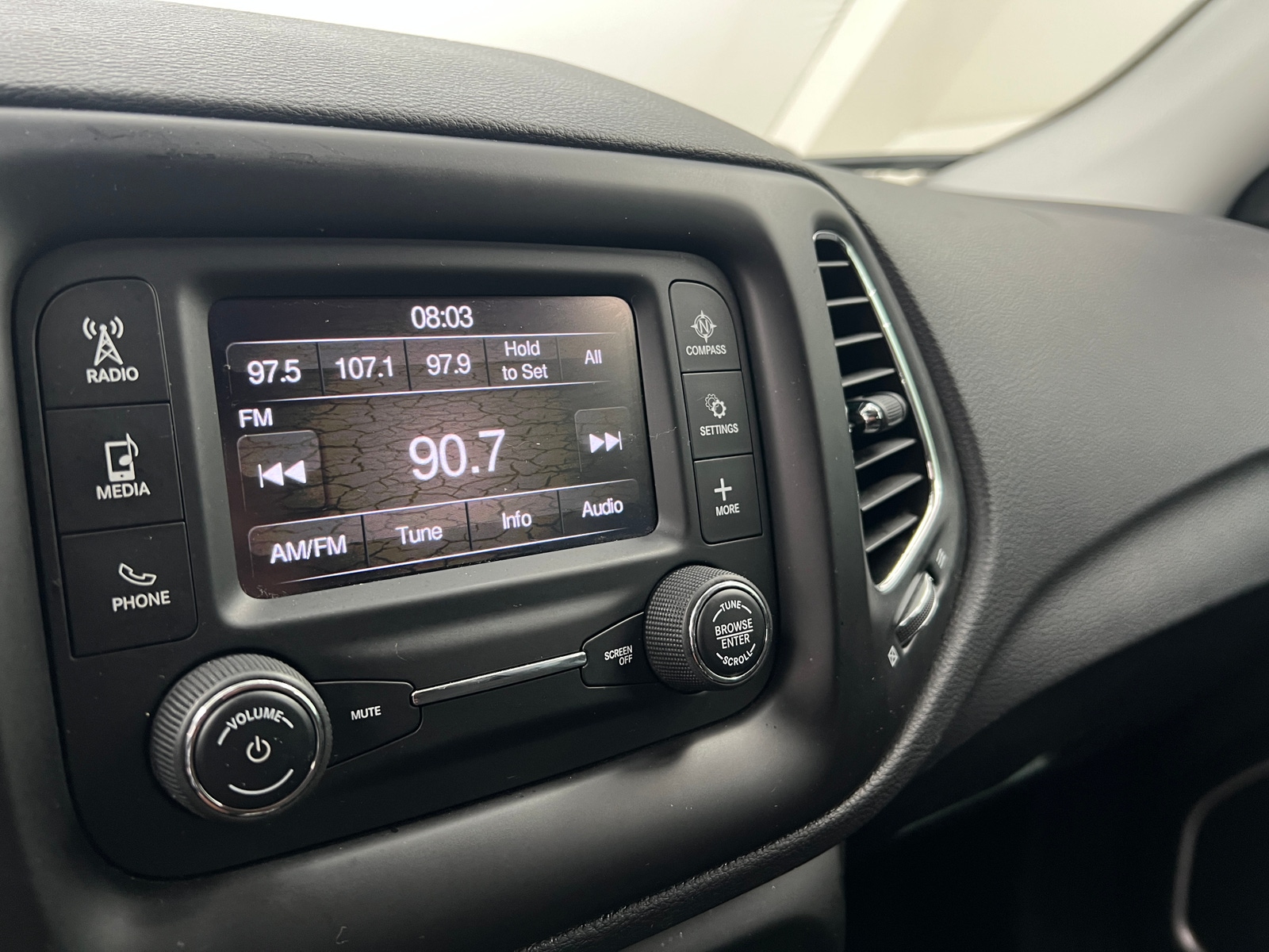 Thumbnail: 2018 Jeep Compass - 4