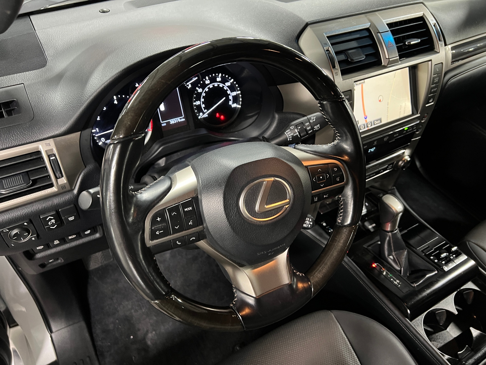 Thumbnail: 2021 Lexus GX - 4