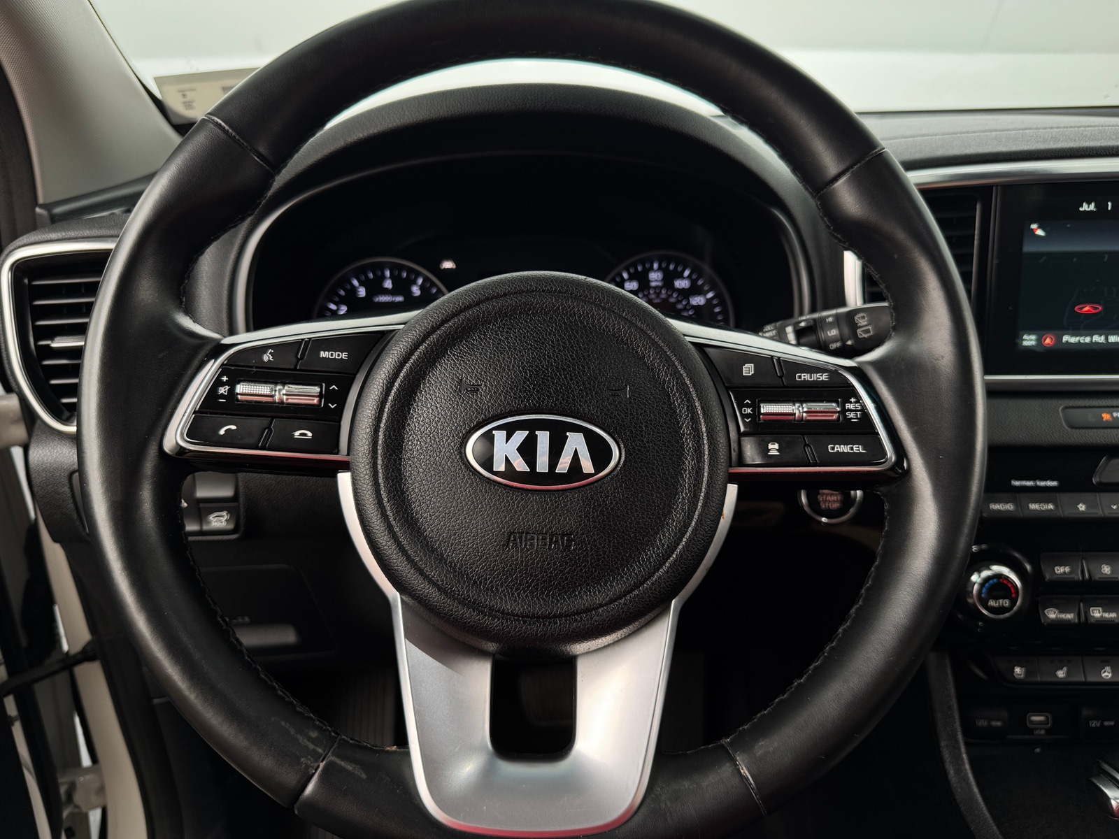 Thumbnail: 2022 Kia Sportage - 4