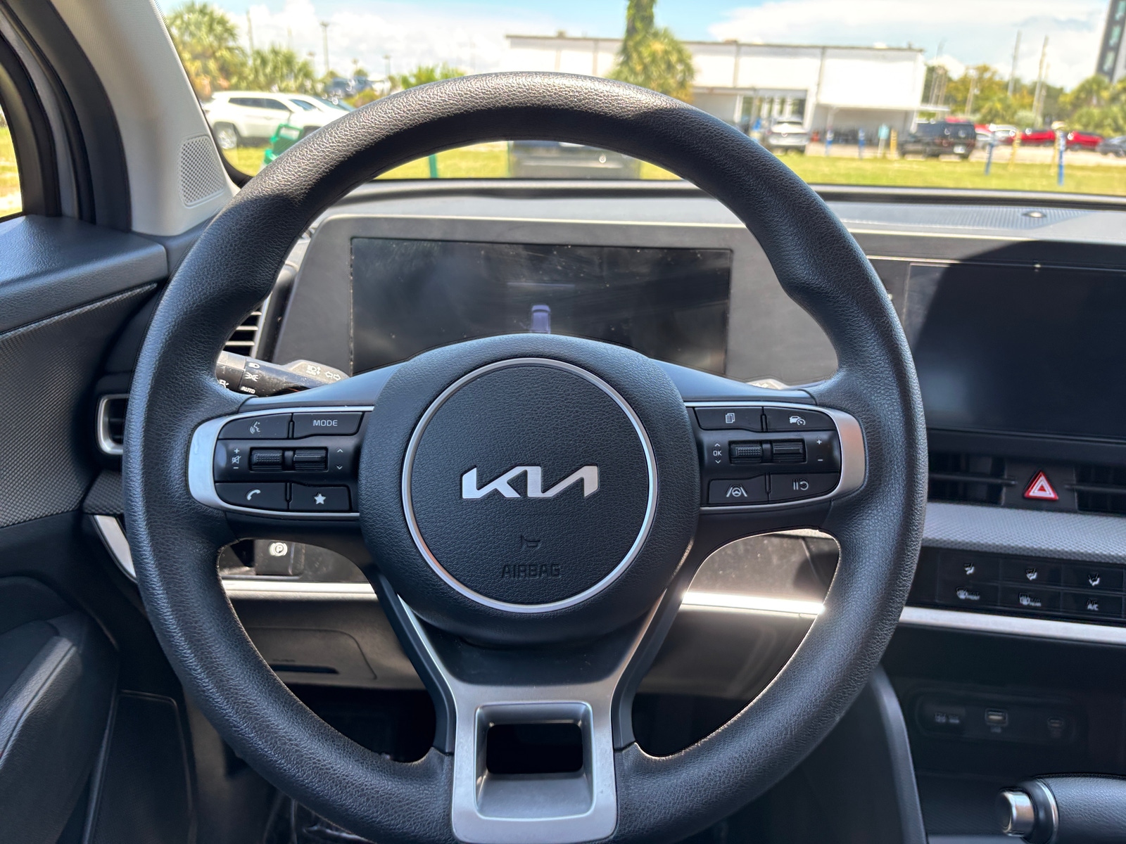 Thumbnail: 2024 Kia Sportage - 5