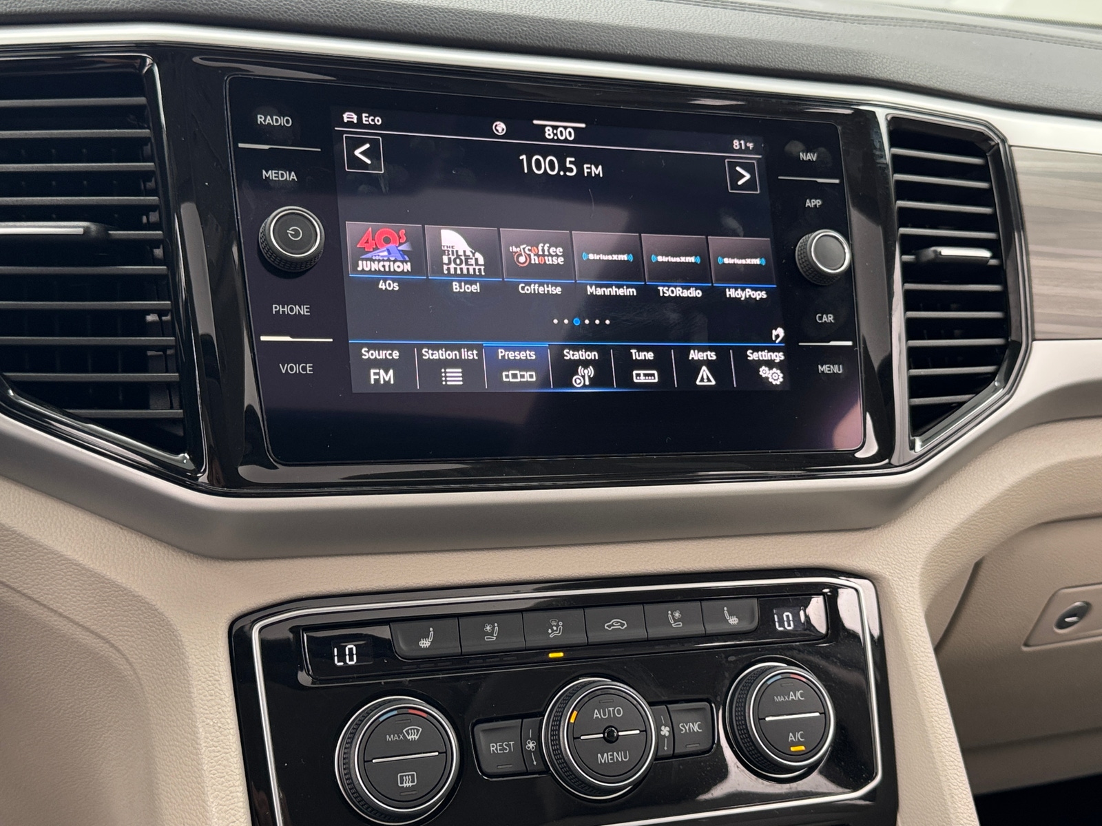 Thumbnail: 2021 Volkswagen Atlas - 3