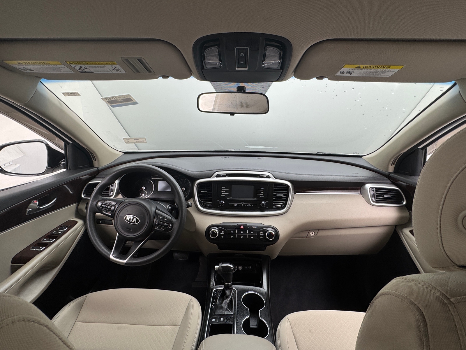 Thumbnail: 2017 Kia Sorento - 3