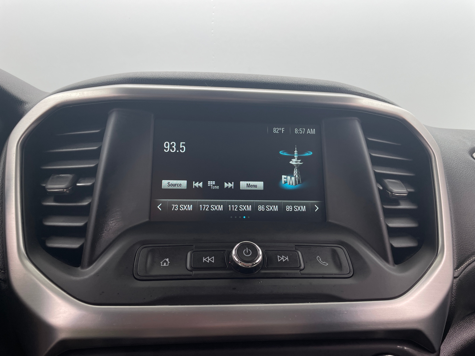 Thumbnail: 2018 GMC Acadia - 4