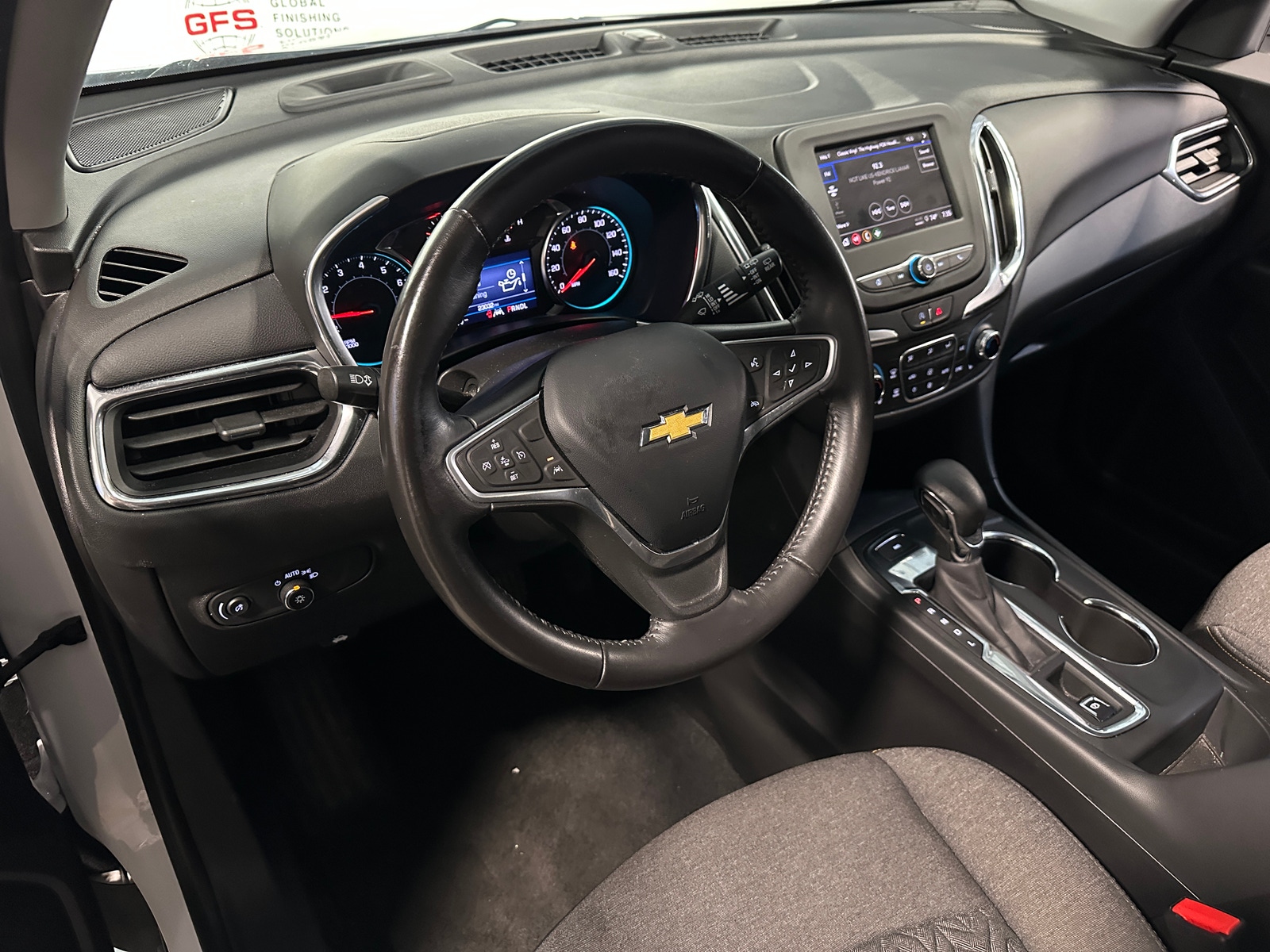 Thumbnail: 2022 Chevrolet Equinox - 3