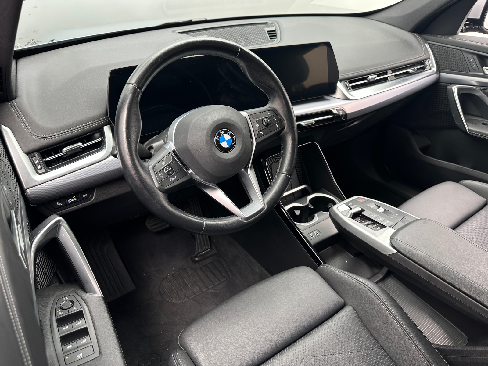 Thumbnail: 2023 BMW X1 - 2