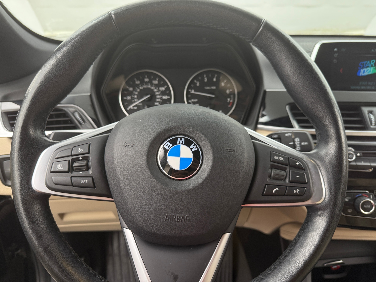 Thumbnail: 2018 BMW X1 - 4