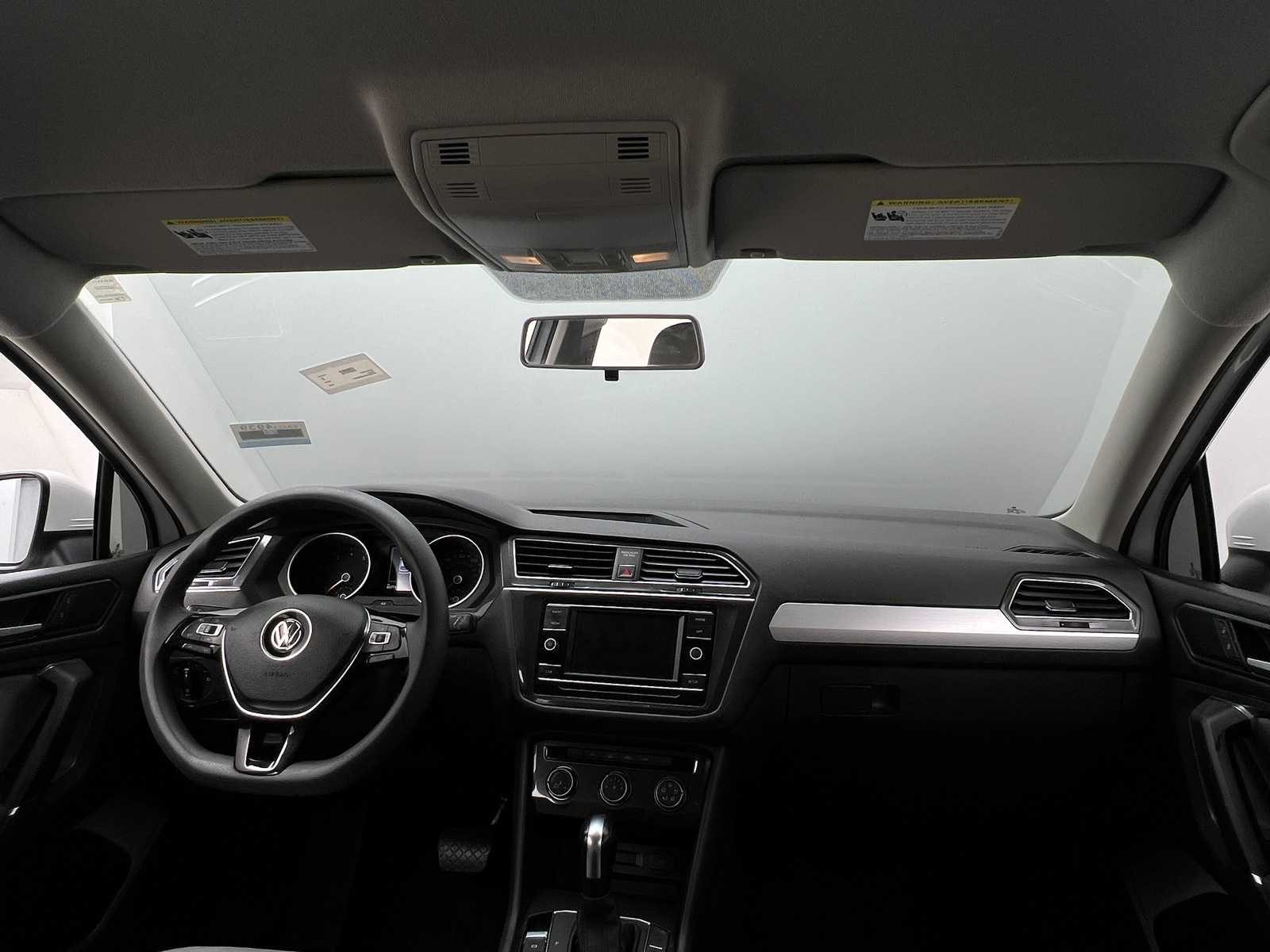 Thumbnail: 2018 Volkswagen Tiguan - 3