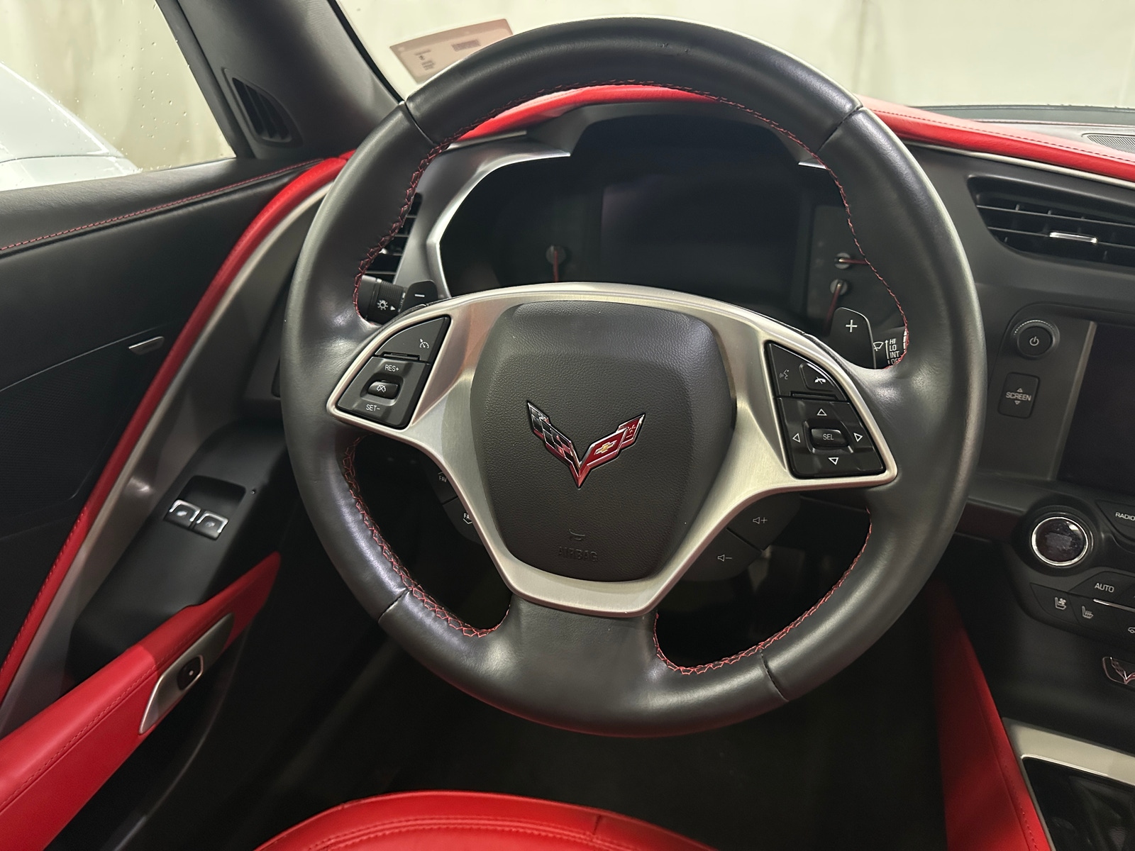 Thumbnail: 2014 Chevrolet Corvette - 3
