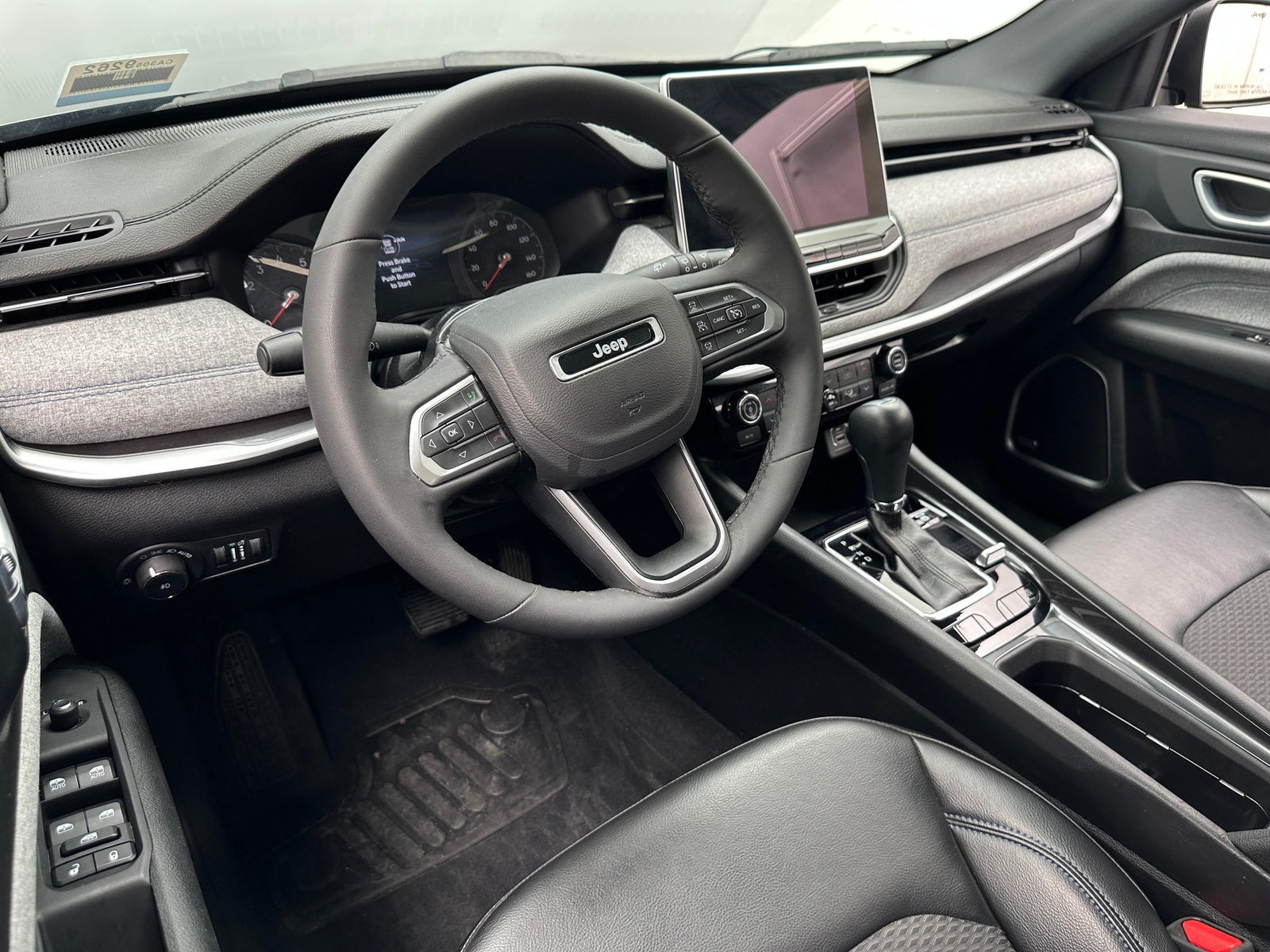 Thumbnail: 2023 Jeep Compass - 3