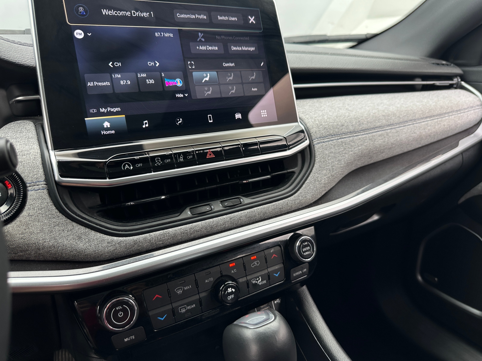Thumbnail: 2023 Jeep Compass - 4