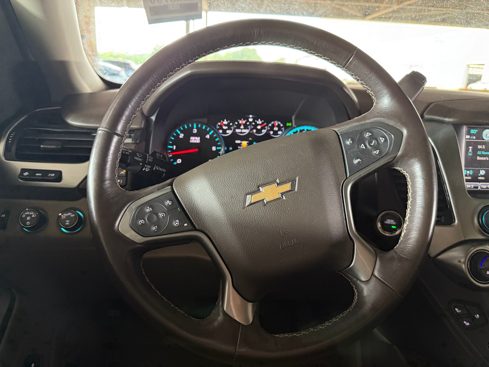 Thumbnail: 2019 Chevrolet Suburban - 4